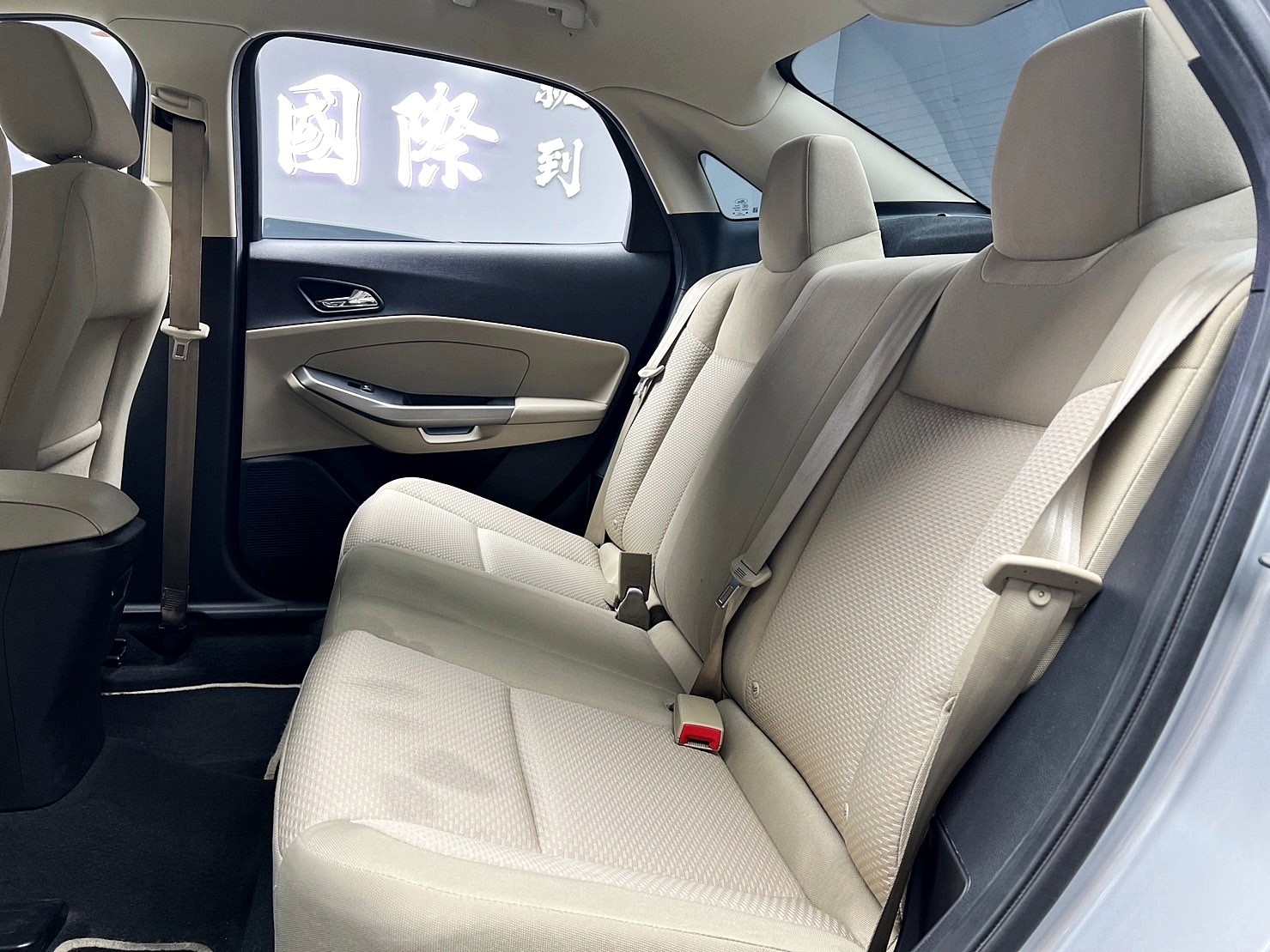 2018 FORD Escort 雅緻型 便宜好入手 超值代步房車❗️(130)【 元禾國際 阿龍店長 0968-691-205】元禾國際 新北最大車庫 實車實價 認證車  第10張相片