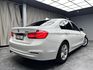 2018式 F30 BMW 318i 5AS 駕駛輔助 高CP值漂亮車 ❗️(024)【 元禾國際 阿龍店長 0968-691-205】元禾國際 新北最大車庫 實車實價 認證車  第8張縮圖