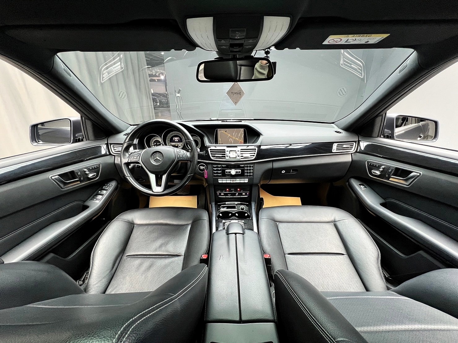 2015 E200 W212 天窗 電動記憶椅 賓士 房車 ❗️(237)【 元禾國際 阿龍店長 0968-691-205】元禾國際 新北最大車庫 實車實價 認證車  第10張相片