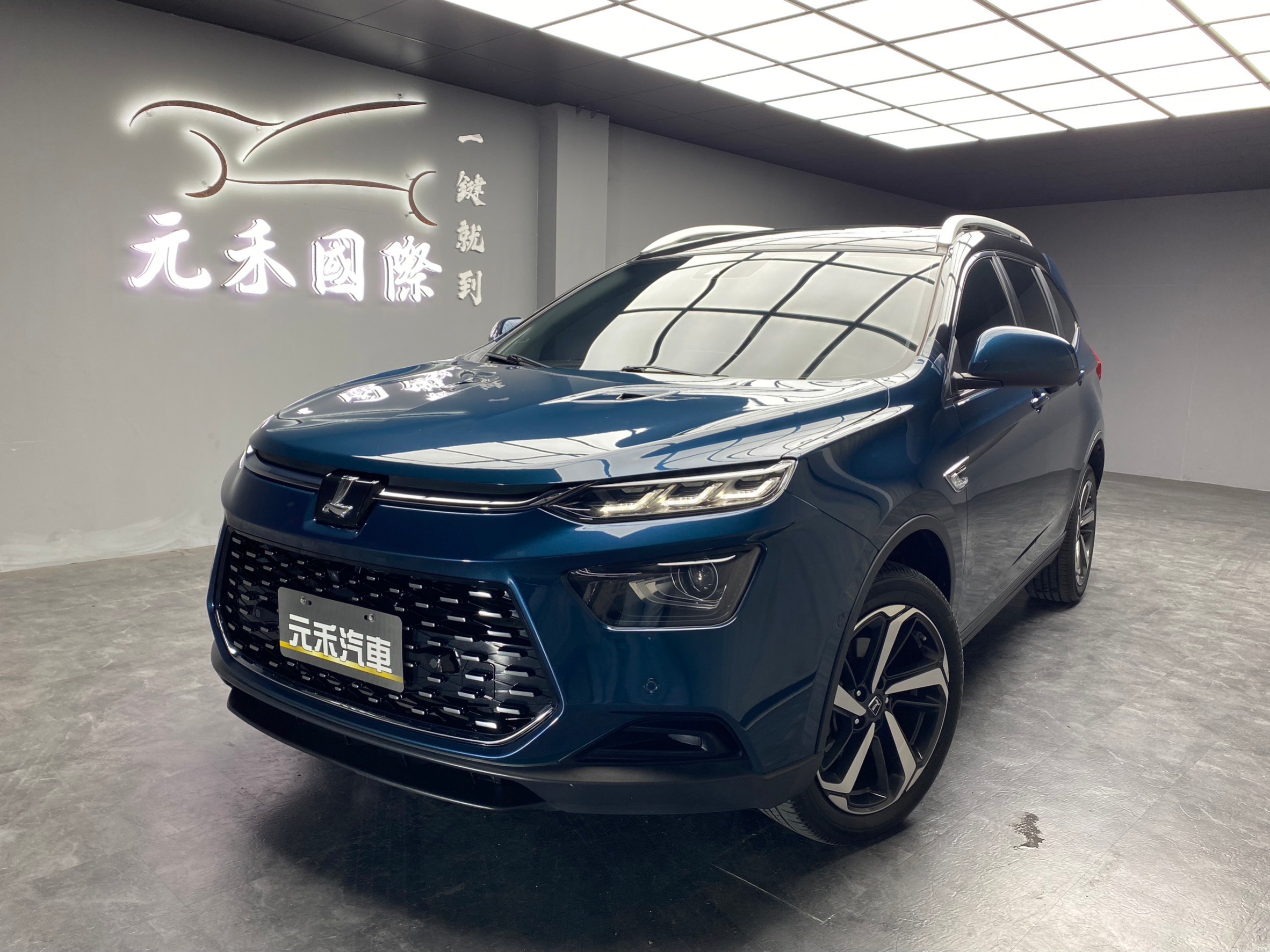 2021 納智捷 URX 七人座 全景天窗 旗艦款 跟車 環景 ❗️(194)【 元禾國際 阿龍店長 0968-691-205】元禾國際 新北最大車庫 實車實價 認證車  第2張相片