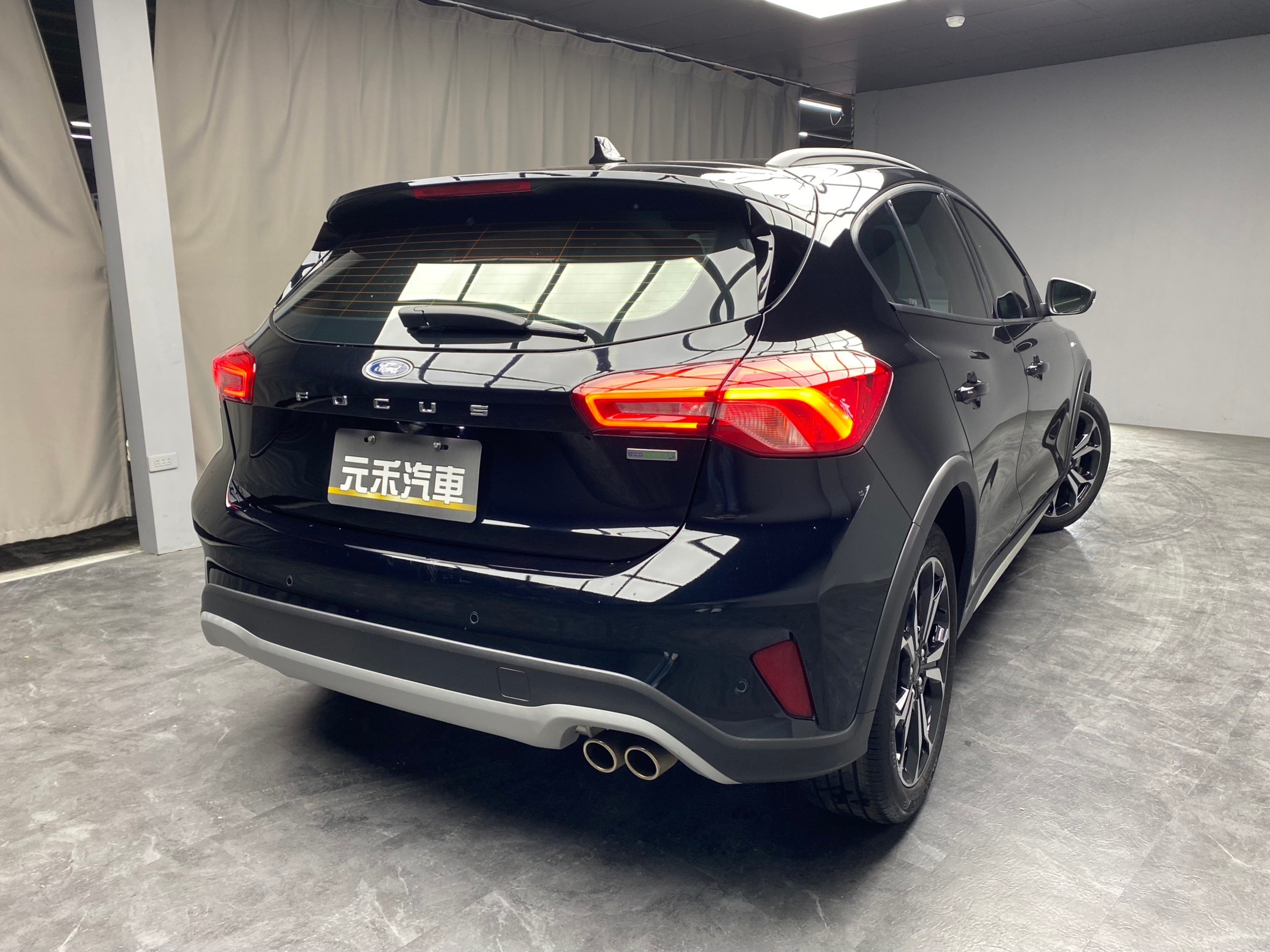 2021 Ford Focus Active EcoBoost 182 任性版 獨特外觀套件 Level2 跟車 新車保固 ❗️(113)【 元禾國際 阿龍店長 0968-691-205】元禾國際 新北最大車庫 實車實價 認證車  第4張相片