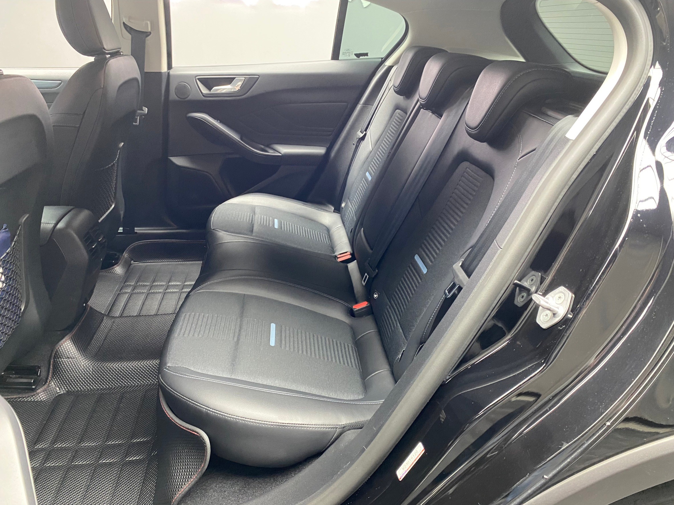 2021 Ford Focus Active EcoBoost 182 任性版 獨特外觀套件 Level2 跟車 新車保固 ❗️(113)【 元禾國際 阿龍店長 0968-691-205】元禾國際 新北最大車庫 實車實價 認證車  第5張相片