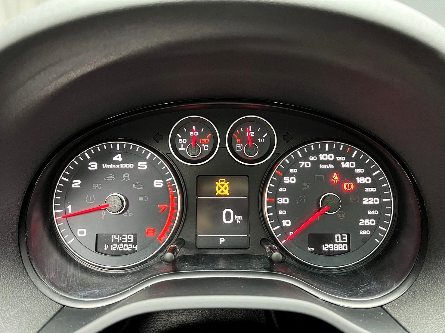 2013式 A3 Sportback 全景天窗 升級17吋鋁圈 小尾翼 奧迪 小掀背 ❗️(010)【 元禾國際 阿龍店長 0968-691-205】元禾國際 新北最大車庫 實車實價 認證車  第8張相片