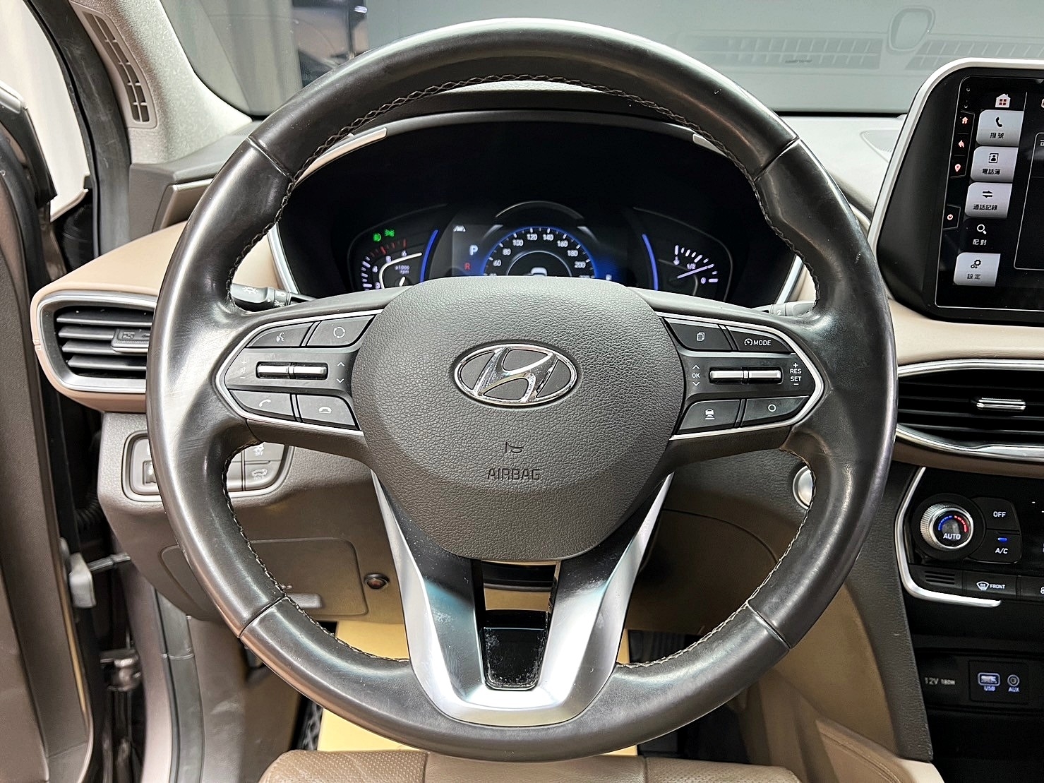 2020 SantaFe 柴油旗艦 七人座 跟車 原廠保養 ❗️(237)【 元禾國際 阿龍店長 0968-691-205】元禾國際 新北最大車庫 實車實價 認證車  第7張相片