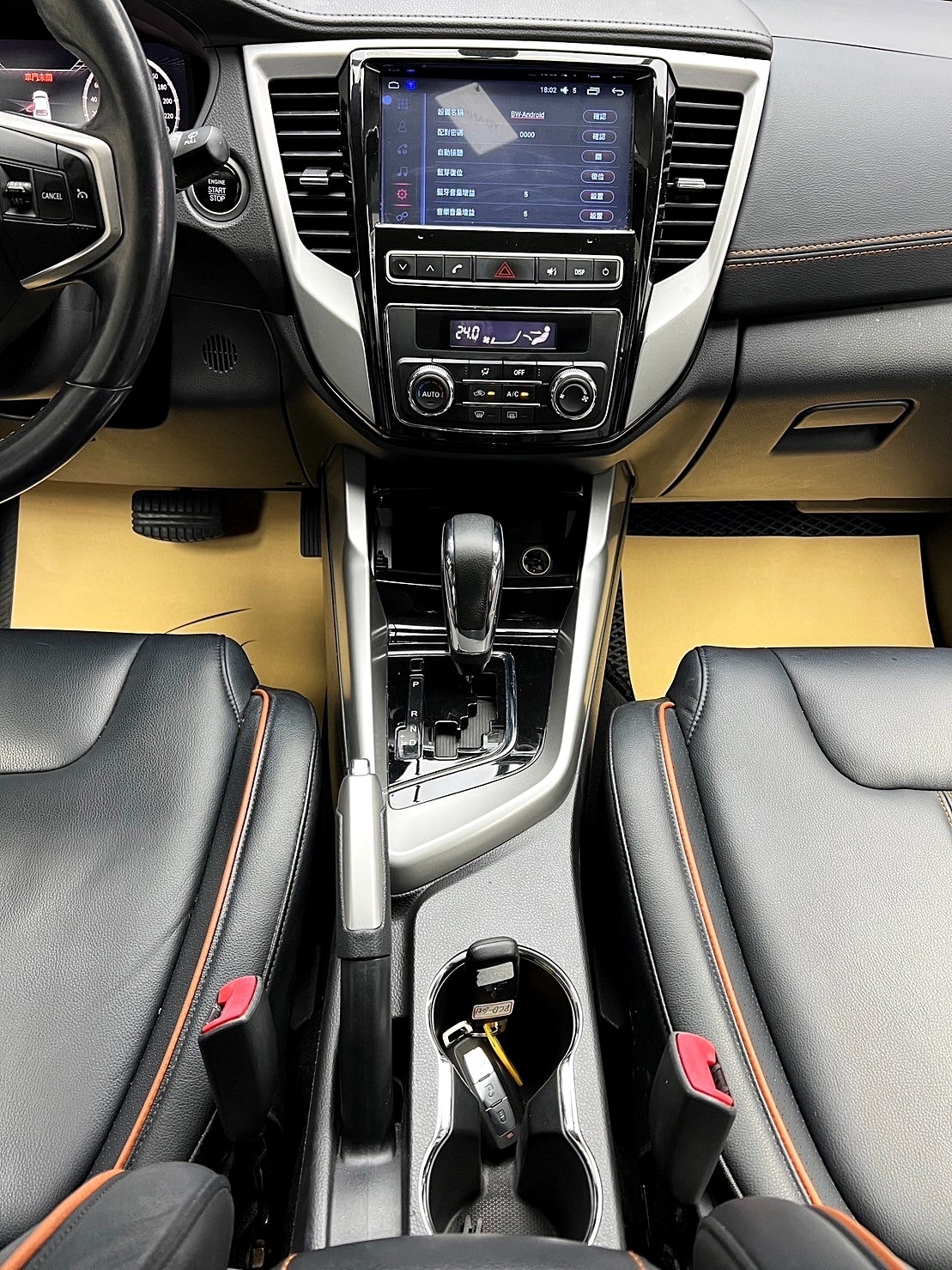 2018 Grand Lancer 時尚型 安卓機 高CP值 房車 ❗️(185)【 元禾國際 阿龍店長 0968-691-205】元禾國際 新北最大車庫 實車實價 認證車  第4張相片