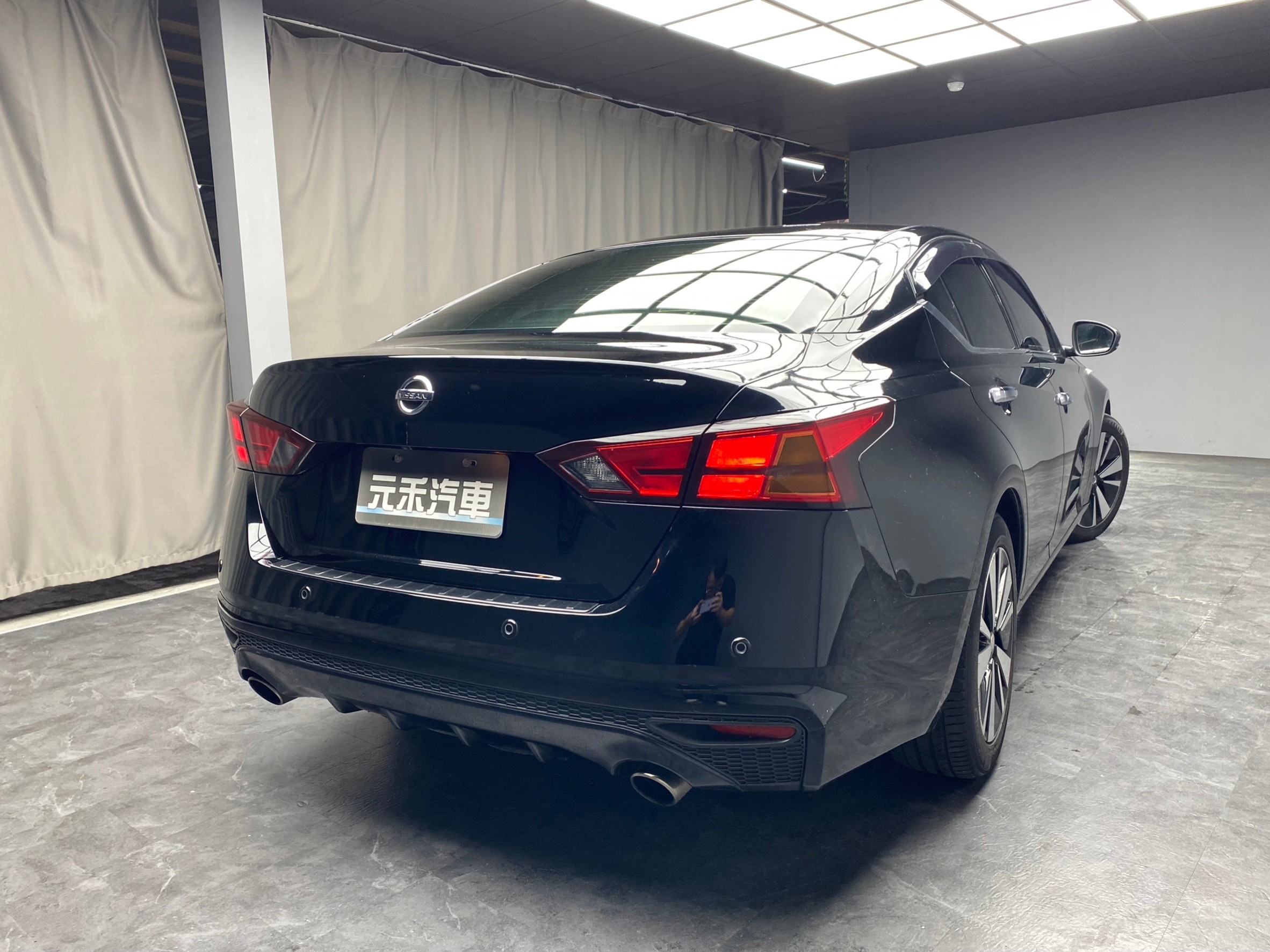 2019 Altima 豪華菁英版 ACC跟車 盲點 CarPlay 超高CP值 轎跑 ❗️(116)【 元禾國際 阿龍店長 0968-691-205】元禾國際 新北最大車庫 實車實價 認證車  第2張相片