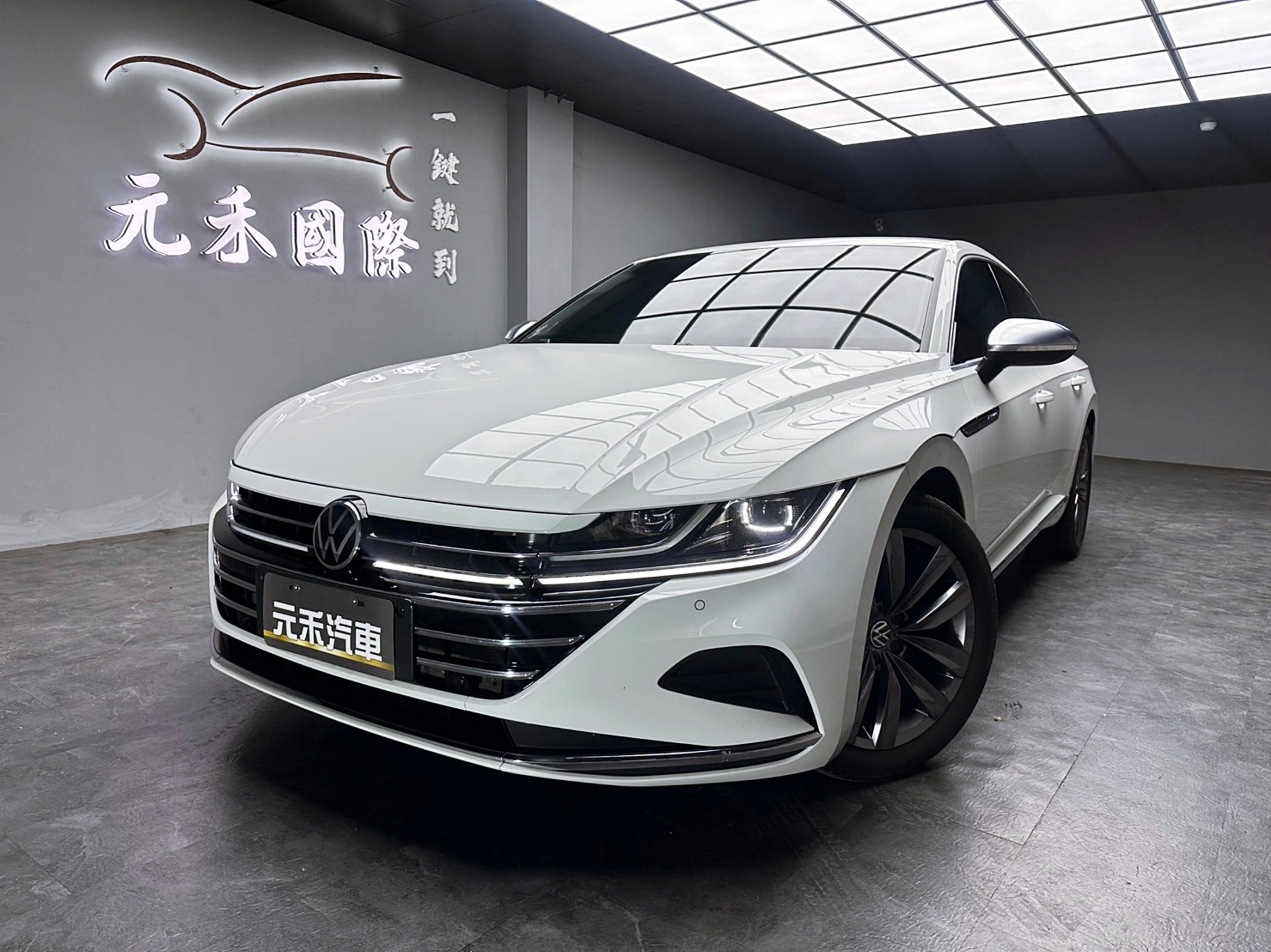 2021 Arteon Fastback 330 TSI Elegance 新車保固 超帥 斜背轎跑 ❗️(199)【 元禾國際 阿龍店長 0968-691-205】元禾國際 新北最大車庫 實車實價 認證車  第9張相片