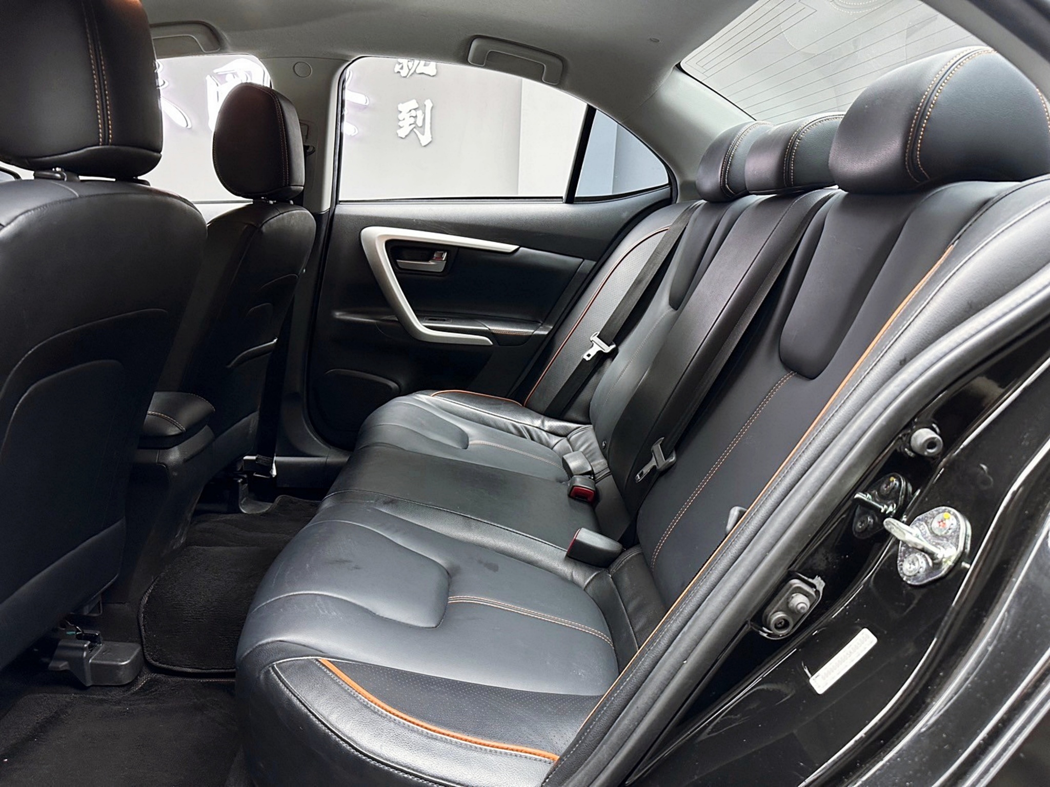 2019 Grand Lancer 驚嘆型 便宜 代步車 ❗️(023)【 元禾國際 阿龍店長 0968-691-205】元禾國際 新北最大車庫 實車實價 認證車  第5張相片