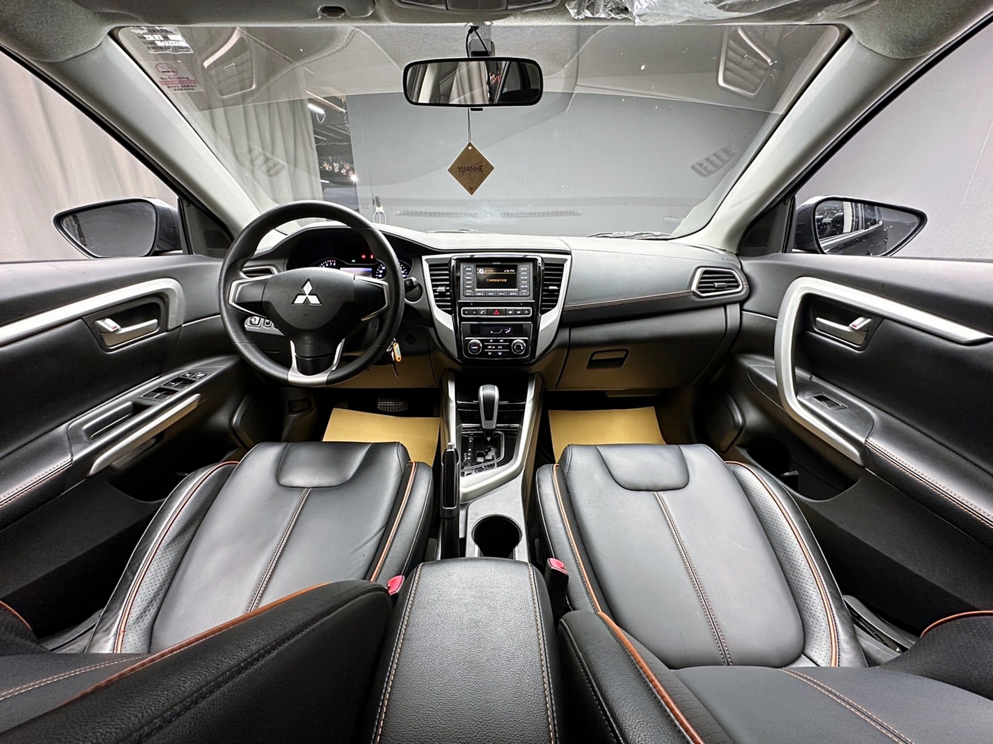 2019 Grand Lancer 驚嘆型 便宜 代步車 ❗️(023)【 元禾國際 阿龍店長 0968-691-205】元禾國際 新北最大車庫 實車實價 認證車  第6張相片