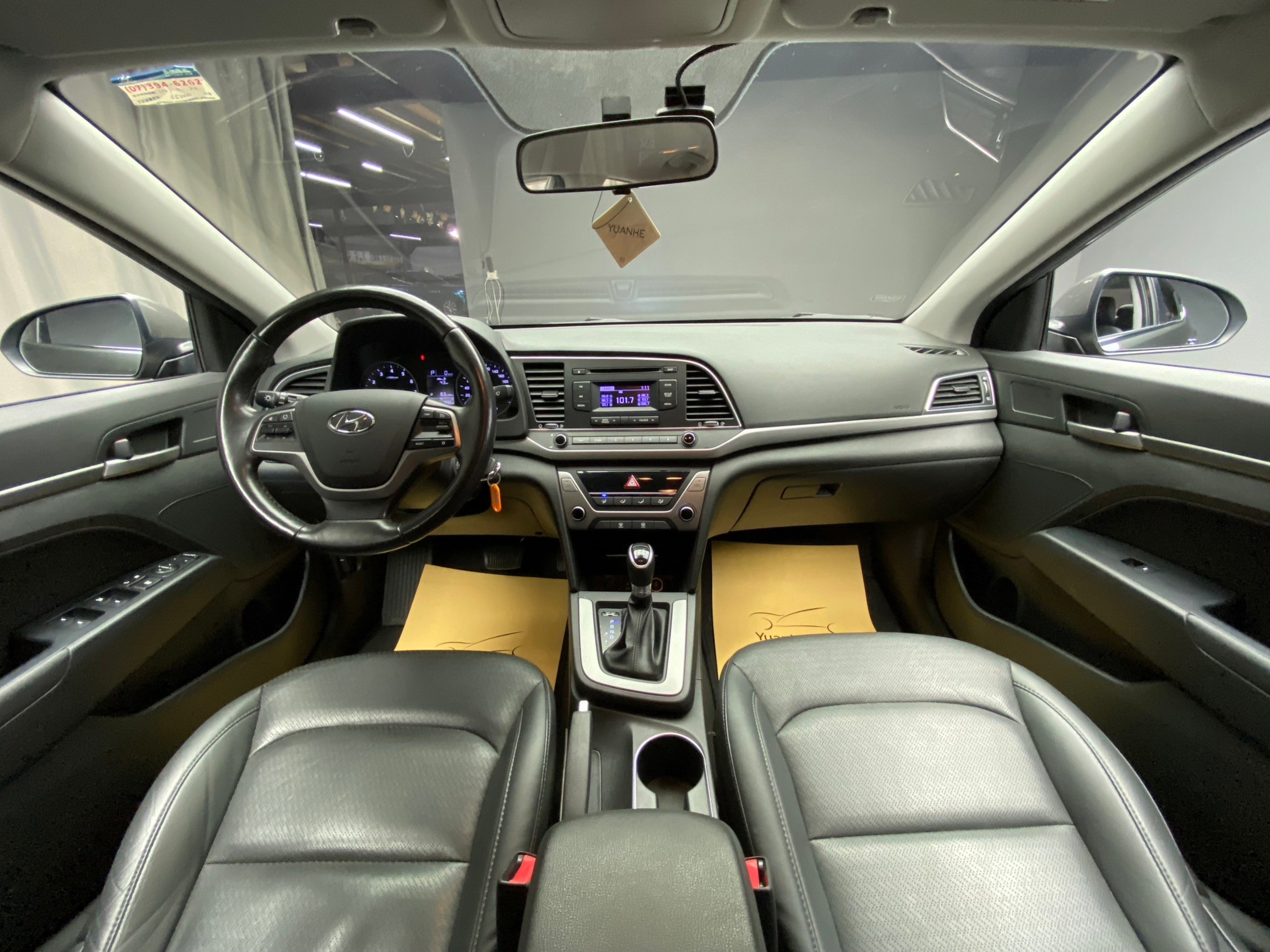2018 Elantra 豪華型 改款外觀 便宜實惠 買菜車 ❗️(137)【 元禾國際 阿龍店長 0968-691-205】元禾國際 新北最大車庫 實車實價 認證車	  第5張相片
