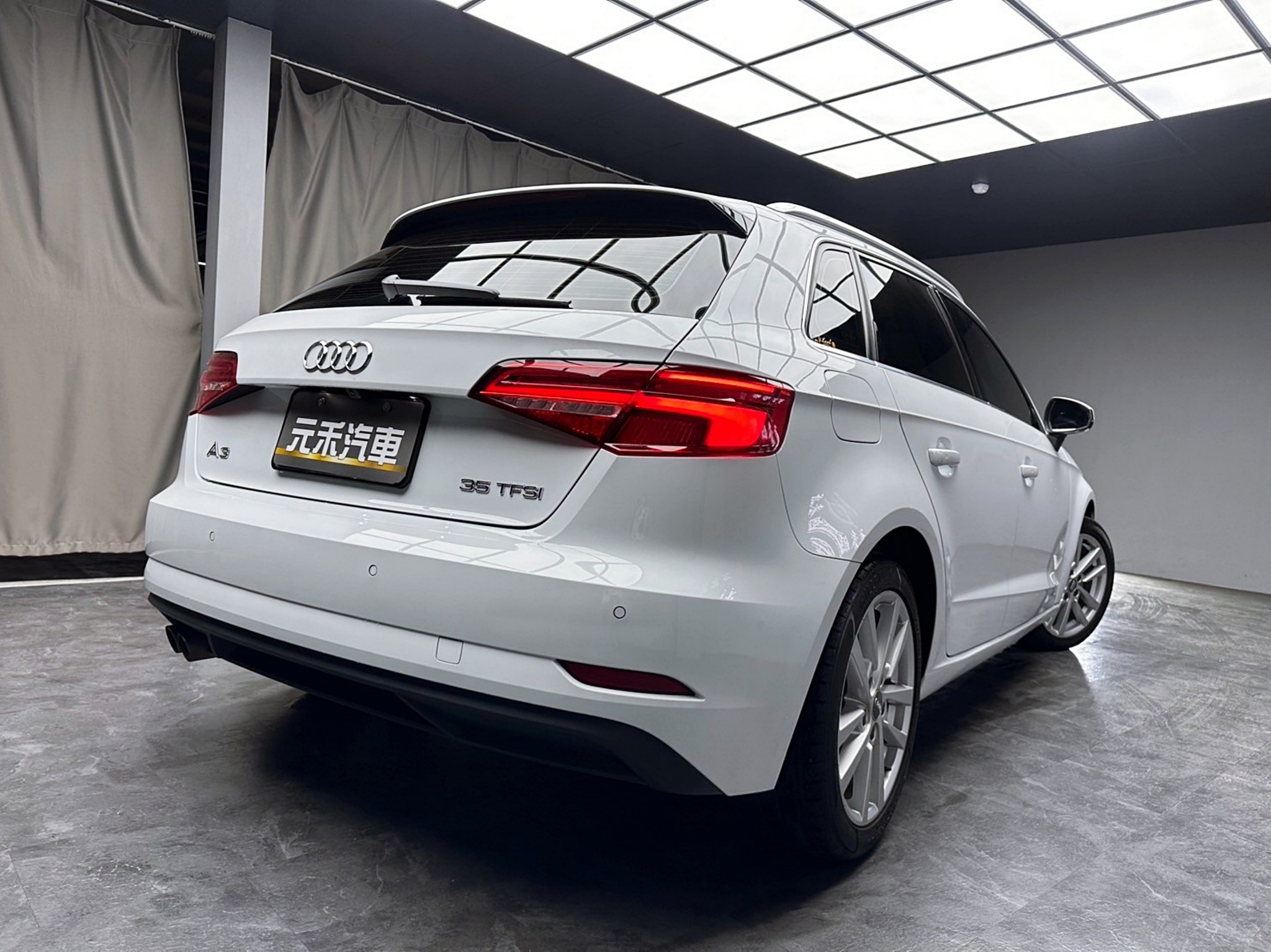 2019 Audi A3 Sportback ACC跟車 盲點偵測 車道維持 掀背車 ❗️(115)【 元禾國際 阿龍店長 0968-691-205】元禾國際 新北最大車庫 實車實價 認證車  第3張相片