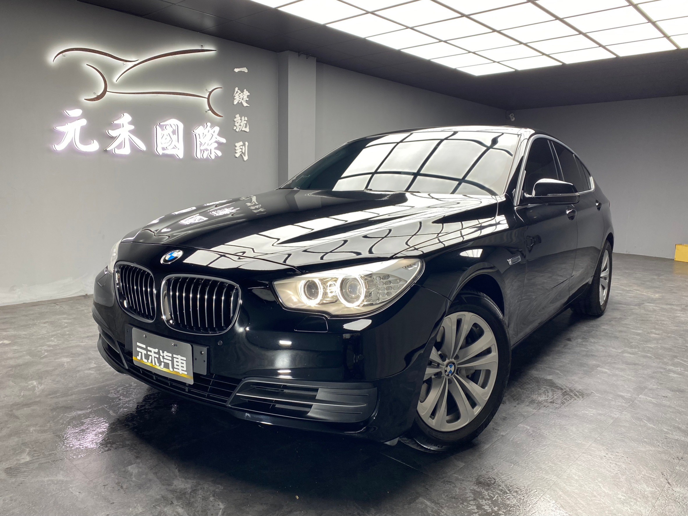 2016 BMW 528i GT 全景天窗 電尾門 安卓機 ❗️(092)【 元禾國際 阿龍店長 0968-691-205】元禾國際 新北最大車庫 實車實價 認證車  第2張相片