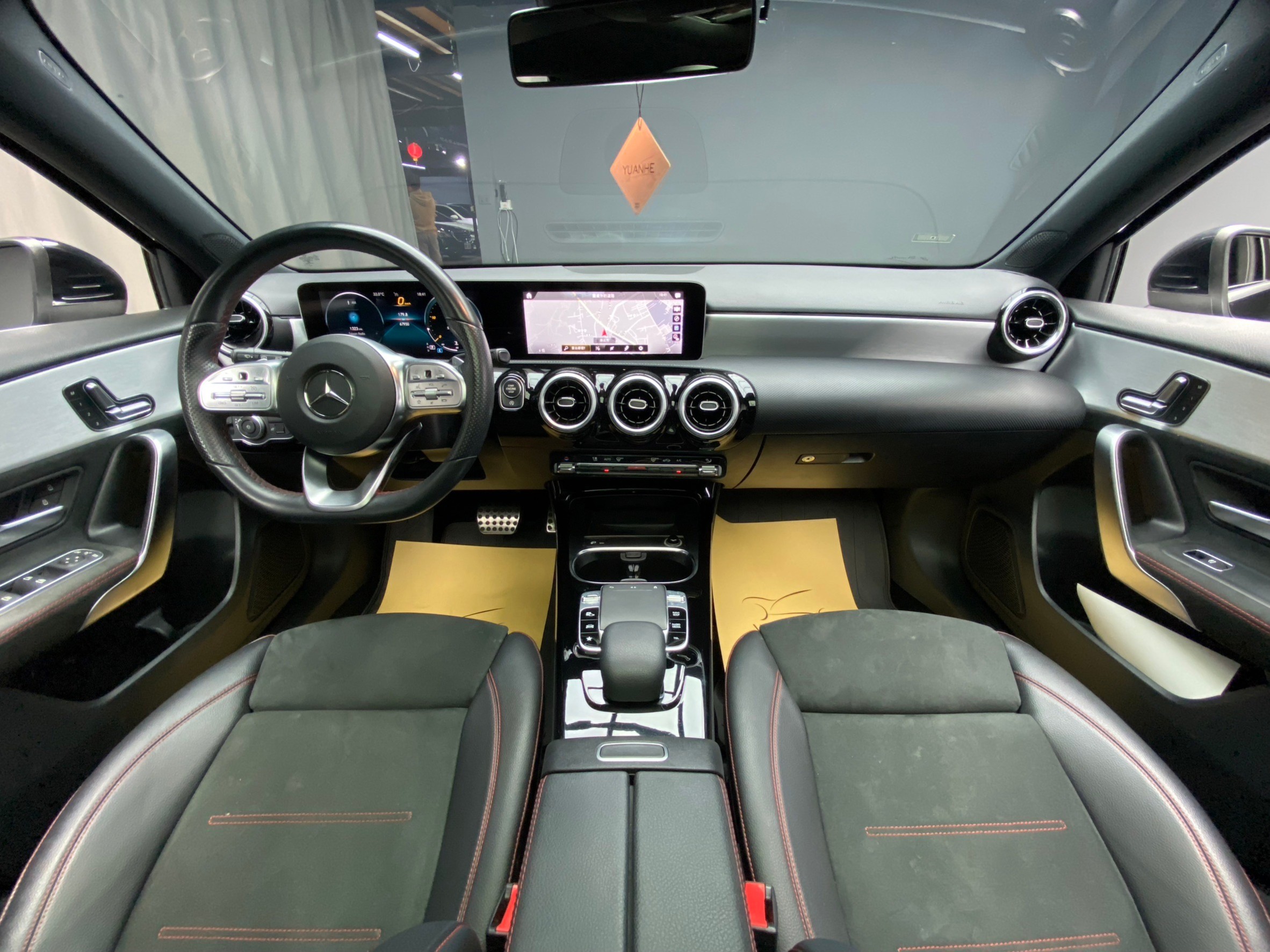 2019式 A250 運動版 AMG 外觀套件 總代理 五門 鋼砲 Benz W177 ❗️(125)【 元禾國際 阿龍店長 0968-691-205】元禾國際 新北最大車庫 實車實價 認證車  第5張相片