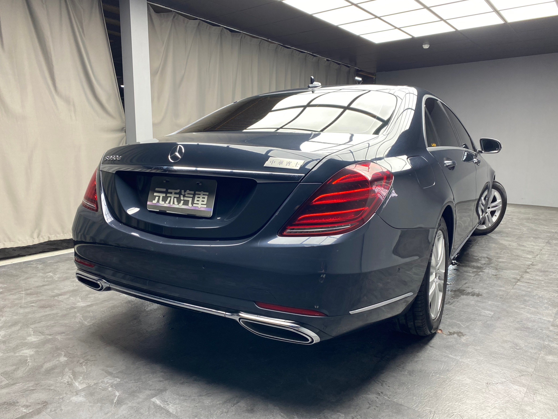 2018式 S350dL 23P 64色氣氛燈 電吸門 腳踢尾門 多光束頭燈 冷熱通風椅 ❗️(163)【 元禾國際 阿龍店長 0968-691-205】元禾國際 新北最大車庫 實車實價 認證車  第2張相片