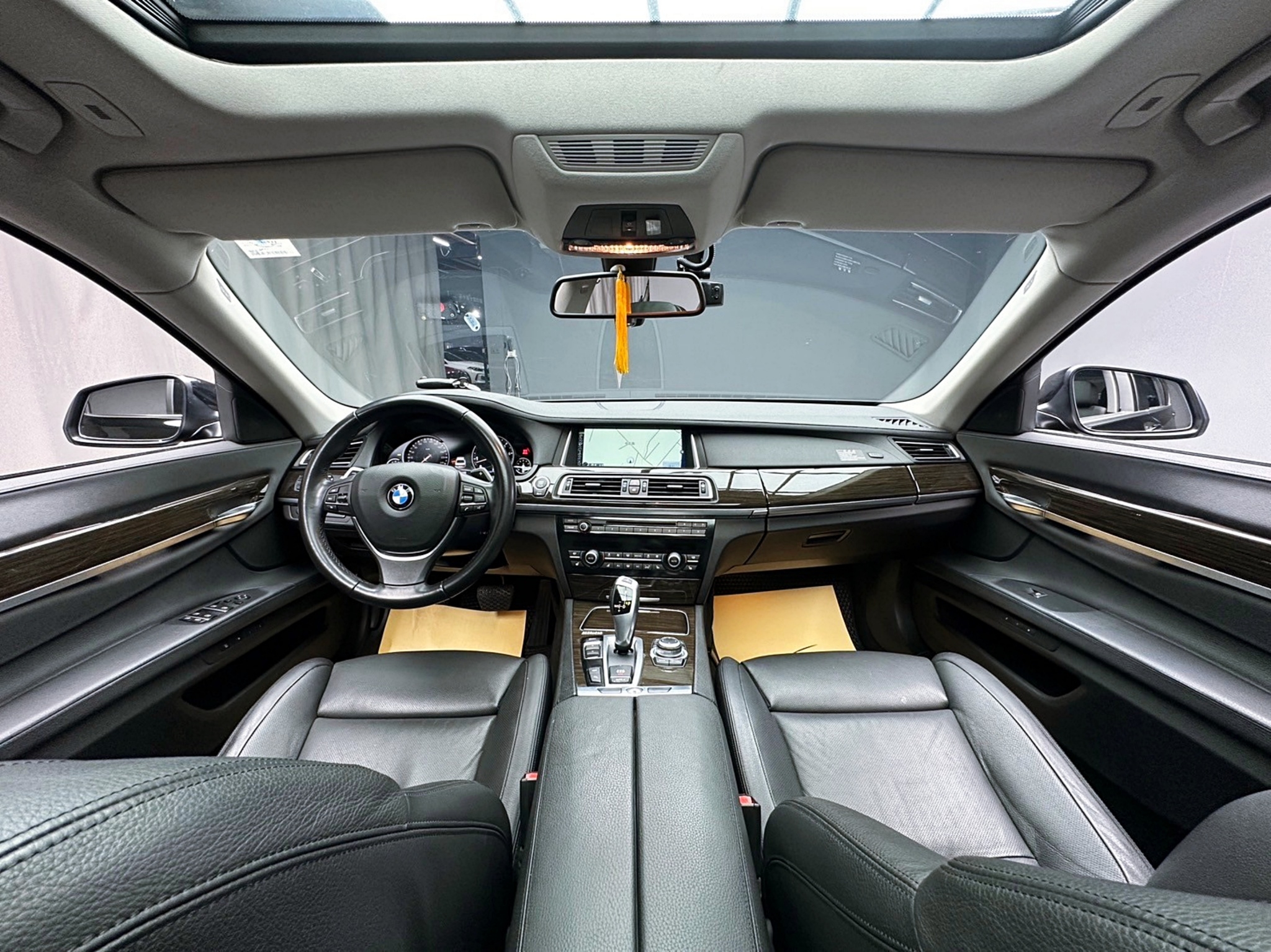 2013式 BMW 740Li F02 環景 電冷熱椅 進口加長豪華轎車 ❗️(100)【 元禾國際 阿龍店長 0968-691-205】元禾國際 新北最大車庫 實車實價 認證車  第5張相片