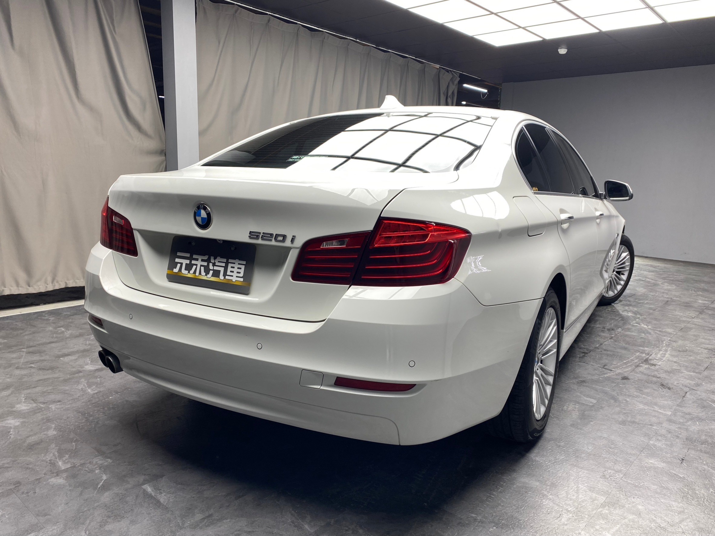2014 BMW 520i 電尾門 低里程 高CP值 進口房車 ❗️(122)【 元禾國際 阿龍店長 0968-691-205】元禾國際 新北最大車庫 實車實價 認證車  第3張相片
