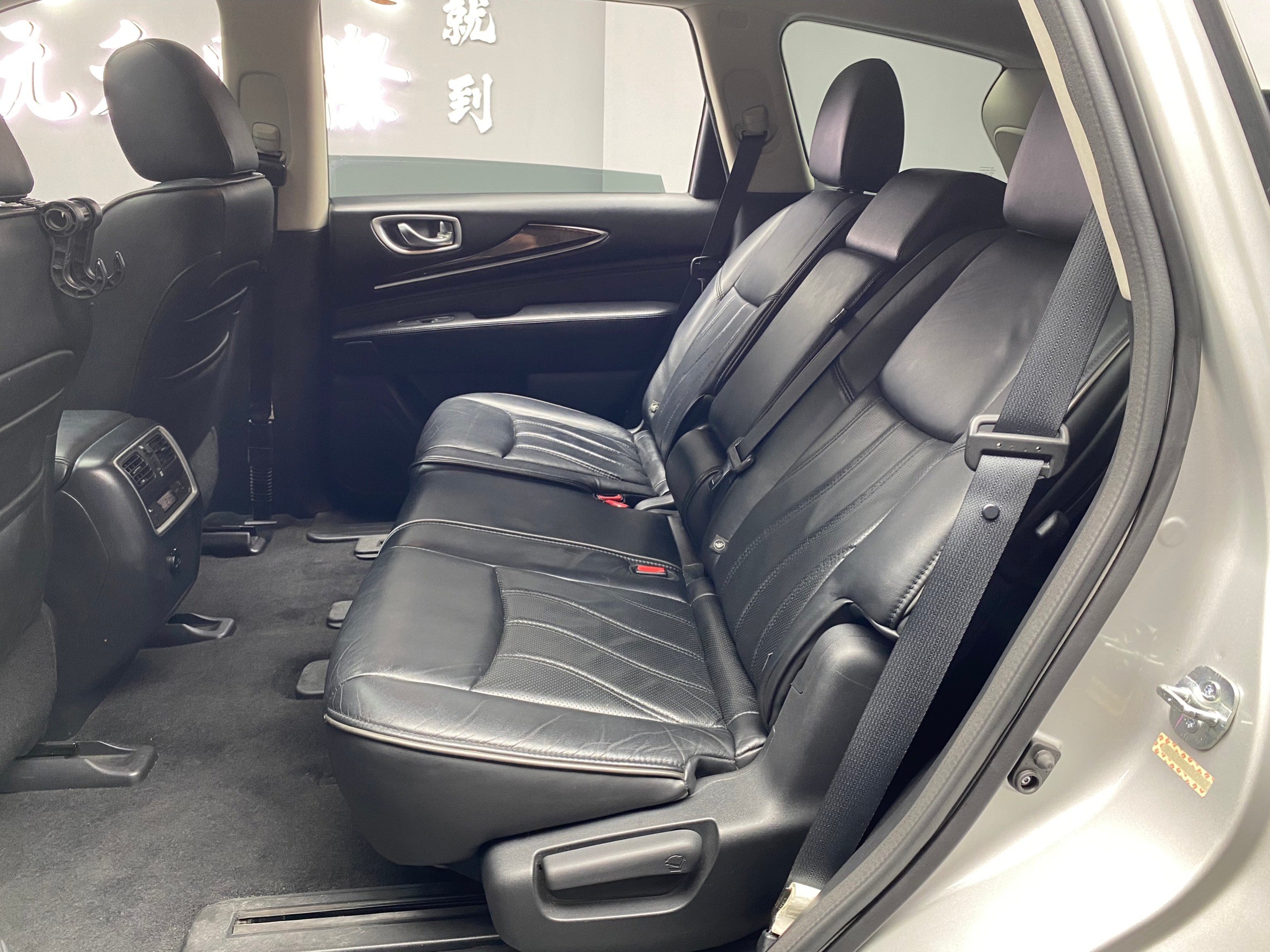 2014 INFINITI QX60 V6 七人座 旗艦款 跟車 環景 Bose音響 ❗️(113)【 元禾國際 阿龍店長 0968-691-205】元禾國際 新北最大車庫 實車實價 認證車  第4張相片