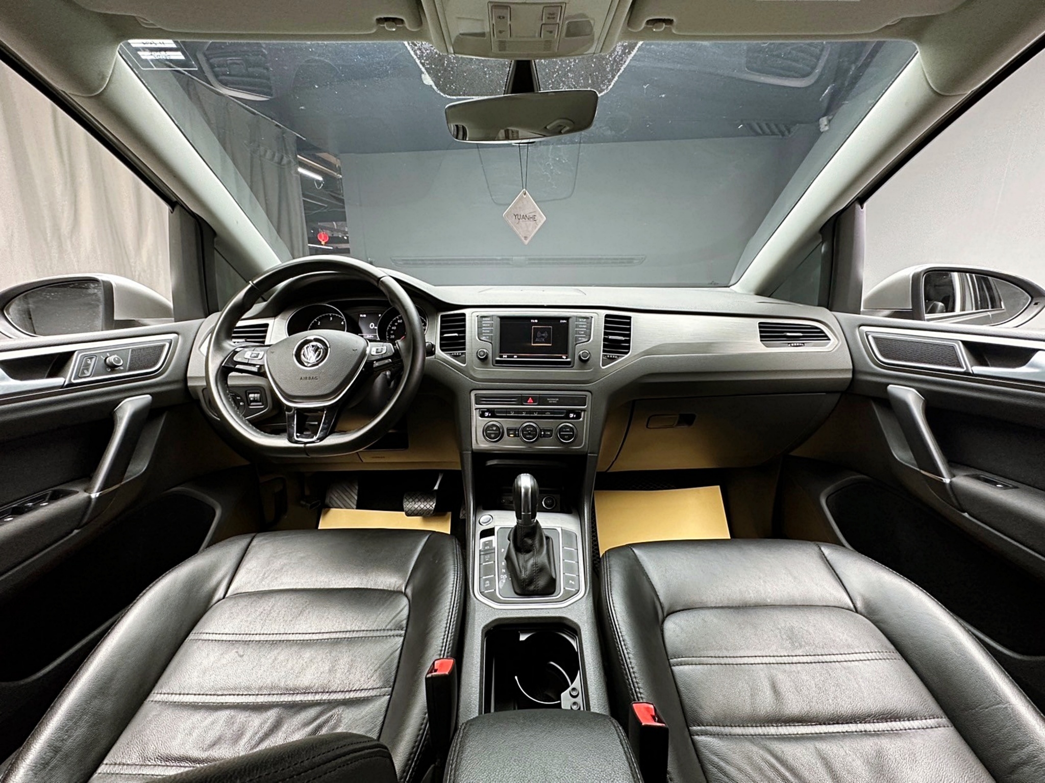 2017 Golf Sportsvan 280TDI Comfortline 省油省稅 柴油休旅 ❗️(134)【 元禾國際 阿龍店長 0968-691-205】元禾國際 新北最大車庫 實車實價 認證車  第6張相片
