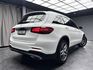 2016 GLC250 4MATIC AMG Line 環景 自動停車 超搶手 賓士GLC ❗️(005)【 元禾國際 阿龍店長 0968-691-205】元禾國際 新北最大車庫 實車實價 認證車	  第2張縮圖