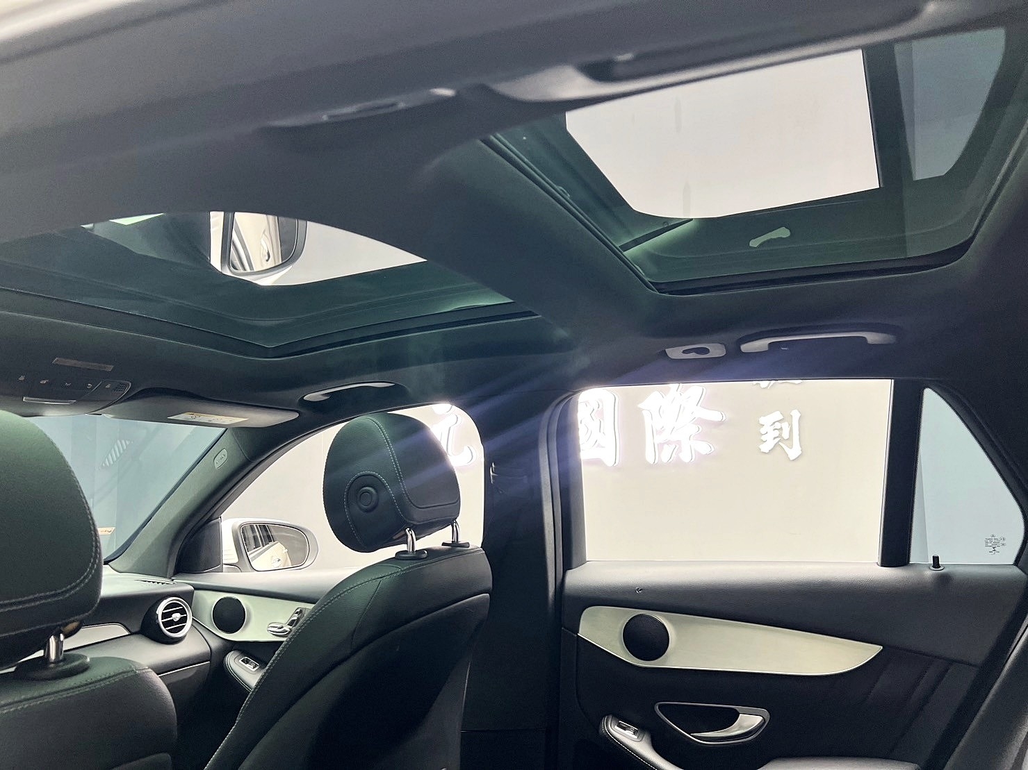 2016 GLC250 4MATIC AMG Line 環景 自動停車 超搶手 賓士GLC ❗️(005)【 元禾國際 阿龍店長 0968-691-205】元禾國際 新北最大車庫 實車實價 認證車	  第7張相片