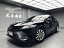 2019式 Camry 冠美麗 油電 尊爵版 跟車 盲點 ❗️(099)【 元禾國際 阿龍店長 0968-691-205】元禾國際 新北最大車庫 實車實價 認證車  第5張縮圖