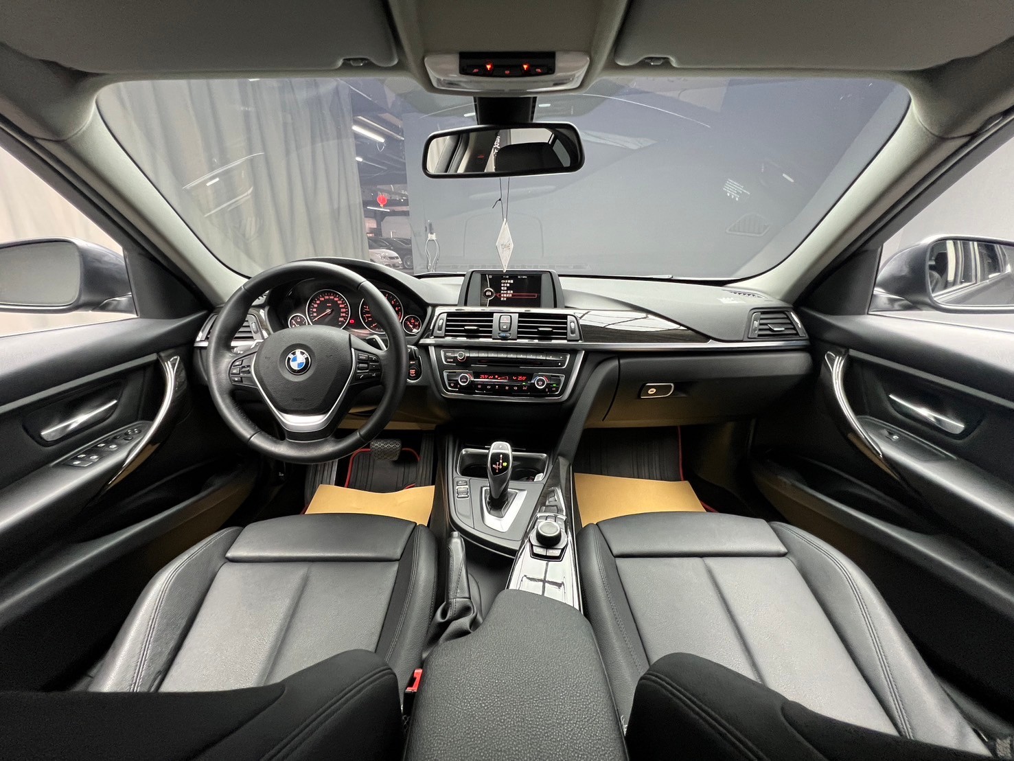 2014 BMW 320i 低里程 超高CP值 熱門轎跑 ❗️(103)【 元禾國際 阿龍店長 0968-691-205】元禾國際 新北最大車庫 實車實價 認證車  第5張相片