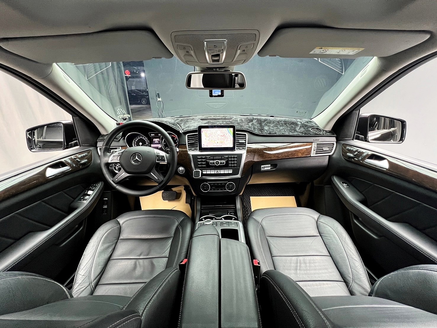 2015 GL350 BlueTEC 360 環景 電子懸吊 柴油 四驅 七人座 休旅 ❗️(138)【 元禾國際 阿龍店長 0968-691-205】元禾國際 新北最大車庫 實車實價 認證車  第5張相片