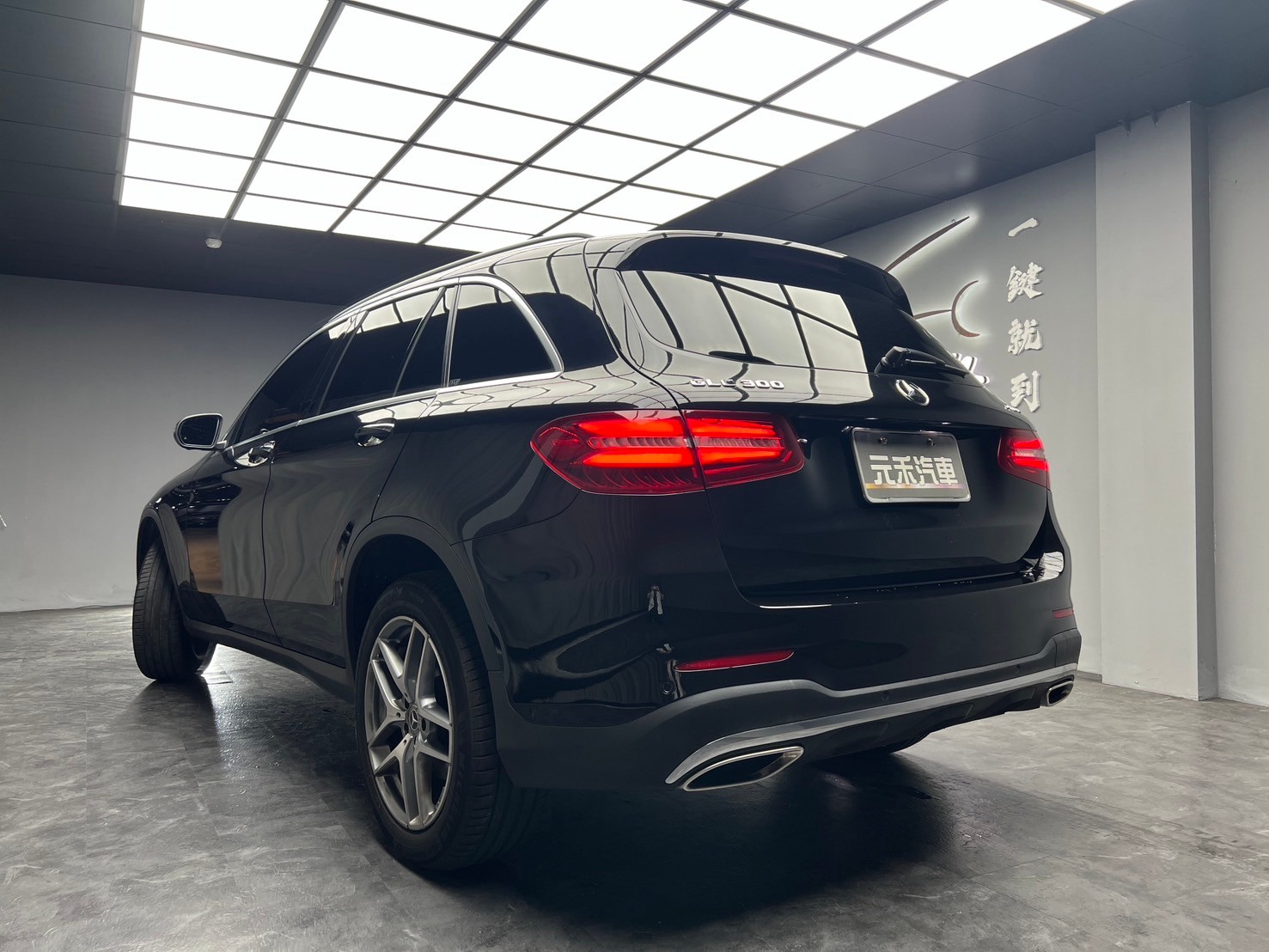 2018 賓士 GLC300 AMG X253 環景 安卓機 電尾門 ❗️(179)【 元禾國際 阿龍店長 0968-691-205】元禾國際 新北最大車庫 實車實價 認證車  第2張相片