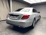 2017式 BENZ E220d 氣氛燈 自動停車 免百萬 可入手 ❗️(231)【 元禾國際 阿龍店長 0968-691-205】元禾國際 新北最大車庫 實車實價 認證車  第2張縮圖