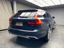 2018式 VOLVO V90 CC 旗艦 旅行車 跟車 腳踢尾門 升級B&W音響 卡鉗 排氣管 BC鋁圈 加大通風碟 多改裝 (233)【 元禾國際 阿龍店長 0968-691-205】元禾國際 新北最大車庫 實車實價 認證車  第5張縮圖
