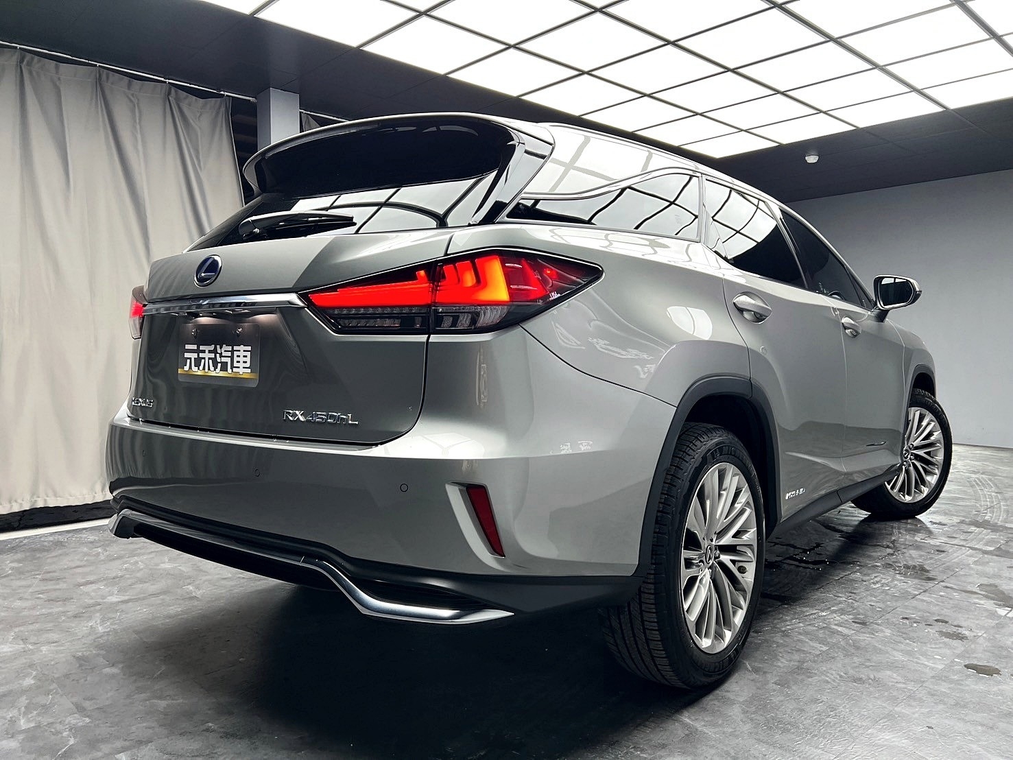 2021式 Lexus RX450hL 油電 七人座 四驅 旗艦版 環景 跟車 ML 大滿配 ❗️(133)【 元禾國際 阿龍店長 0968-691-205】元禾國際 新北最大車庫 實車實價 認證車  第9張相片