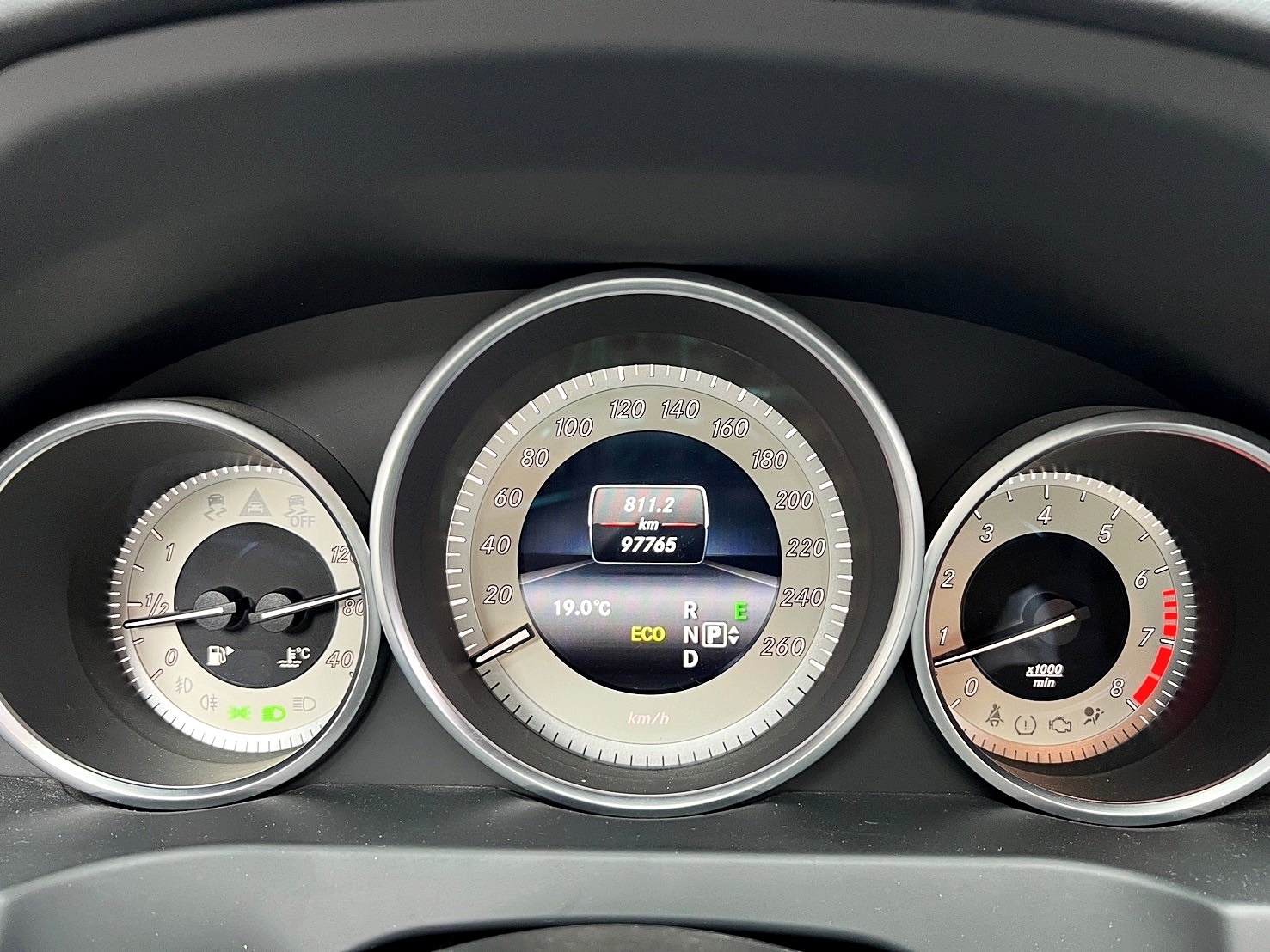2014式 E200 Coupe 自動停車 低里程 雙門轎跑 ❗️(245)【 元禾國際 阿龍店長 0968-691-205】元禾國際 新北最大車庫 實車實價 認證車  第9張相片