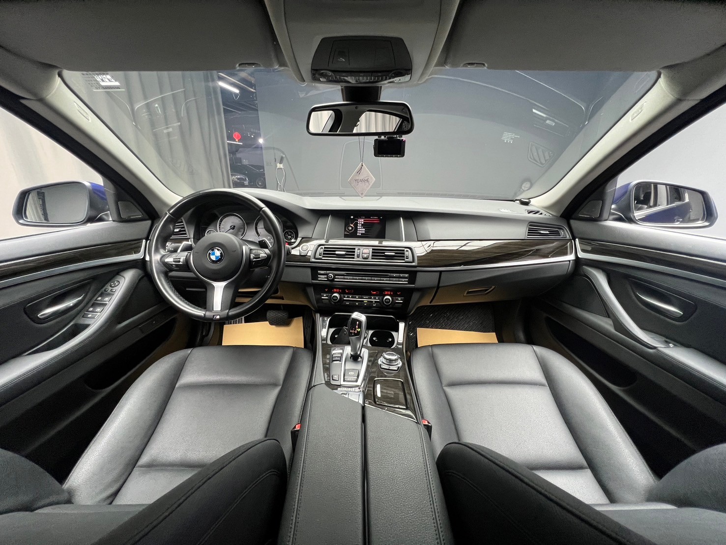 2017式 BMW 520d 升級 M版方向盤 HK音響 F10 ❗️(247)【 元禾國際 阿龍店長 0968-691-205】元禾國際 新北最大車庫 實車實價 認證車  第6張相片