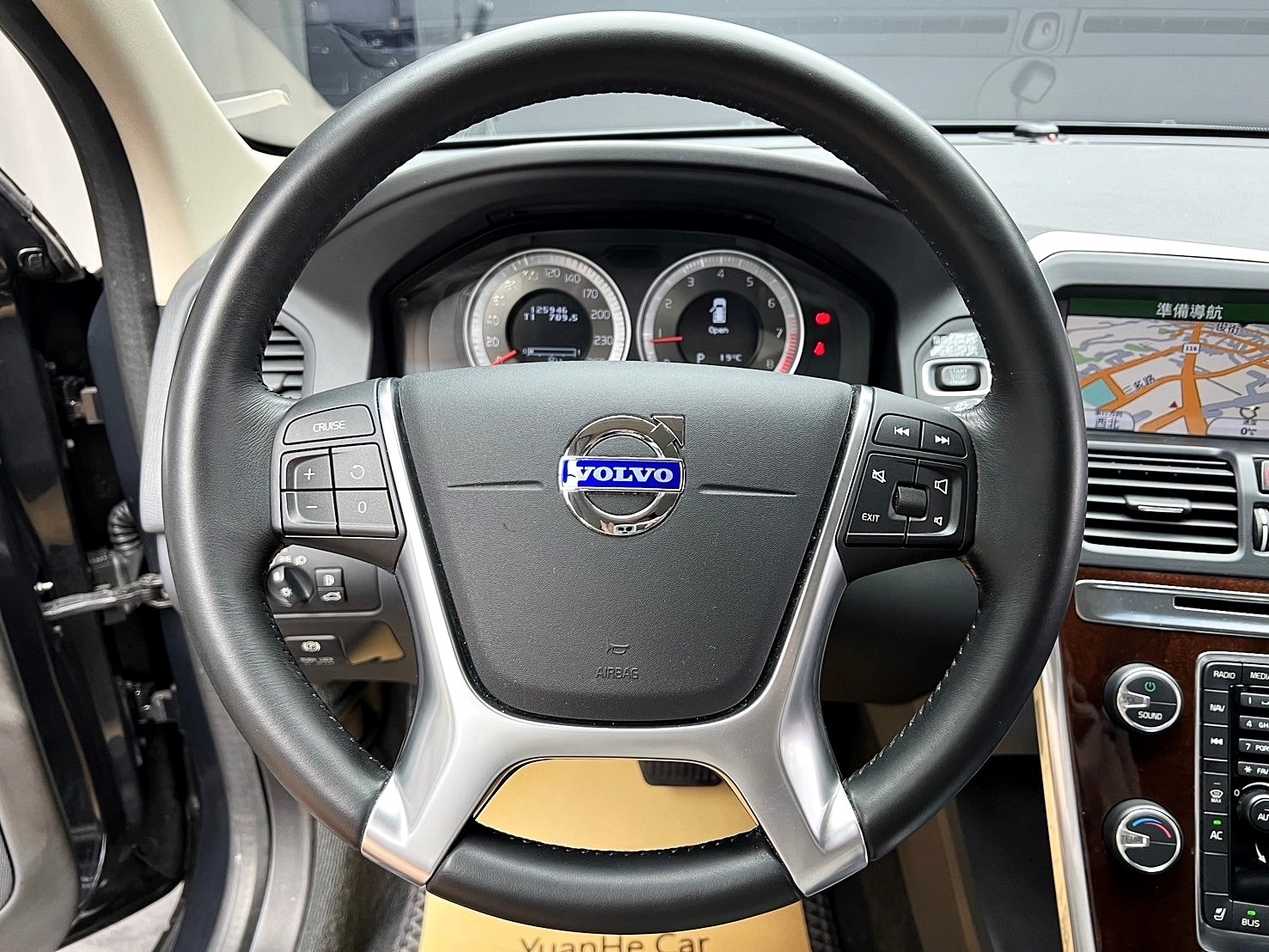2012式 Volvo XC60 T5 豪華版 盲點 電尾門 實惠 休旅車 代步車 ❗️【 元禾國際 阿龍店長 0968-691-205】阿龍中古車 新北最大車庫 實車實價 認證車 無泡水 無事故 (138)  第6張相片