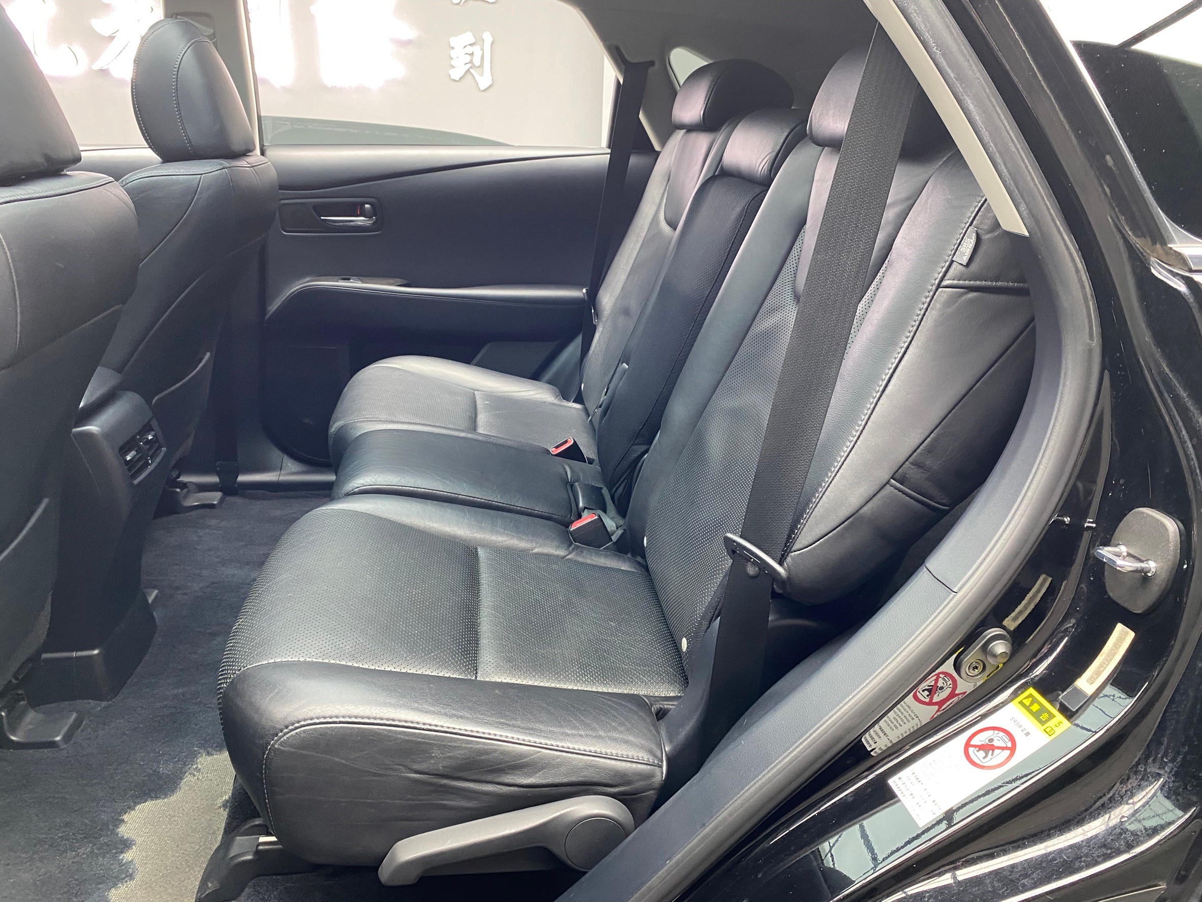 2012 Lexus RX450h 頂級版 油電 休旅 已更換大電池 ❗️【 元禾國際 阿龍店長 0968-691-205】阿龍中古車 二手車 中古車 新北最大車庫 實車實價 認證車 無泡水 無事故 (248)  第3張相片
