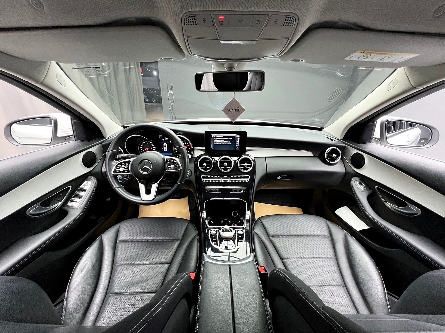 2019式 Benz C180 進化版 自動停車 W205 小改款 ❗️【 元禾國際 阿龍店長 0968-691-205】阿龍中古車 二手車 中古車 新北最大車庫 實車實價 認證車 無泡水 無事故 賓士 (116)  第5張相片