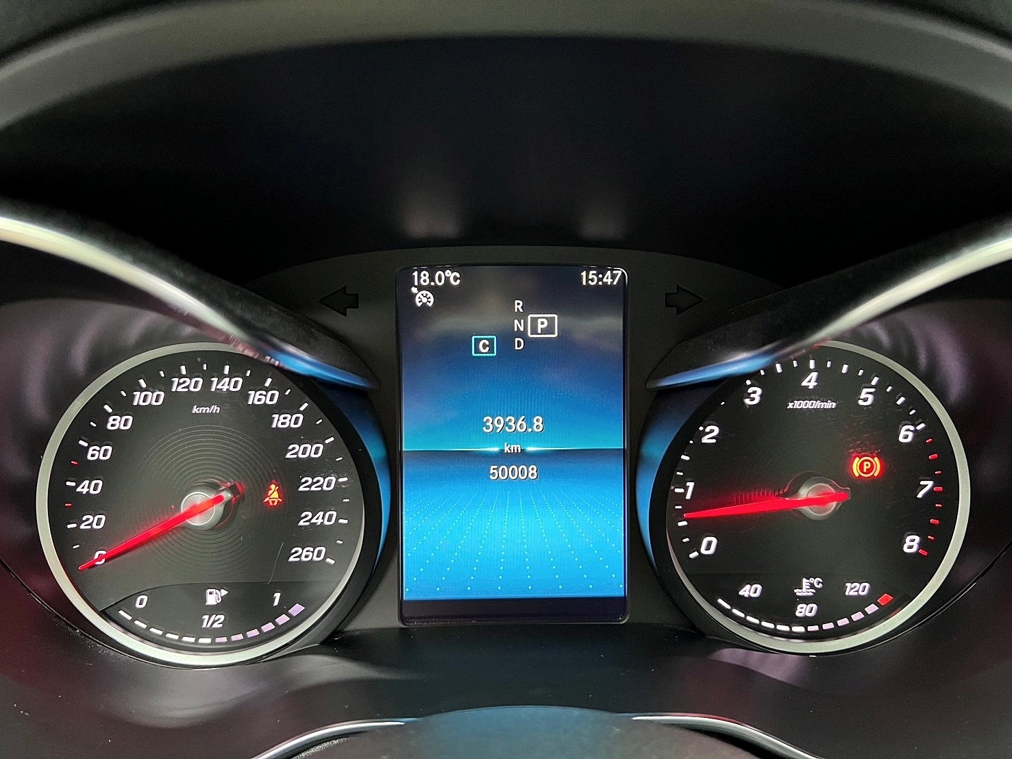 2019式 Benz C180 進化版 自動停車 W205 小改款 ❗️【 元禾國際 阿龍店長 0968-691-205】阿龍中古車 二手車 中古車 新北最大車庫 實車實價 認證車 無泡水 無事故 賓士 (116)  第7張相片