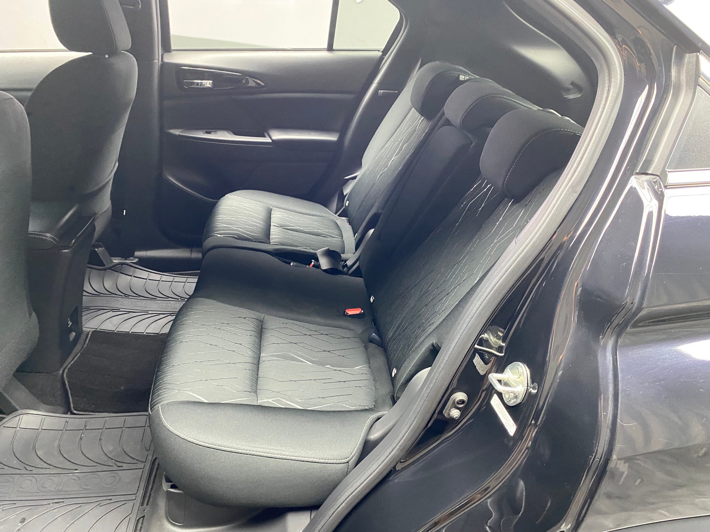 2018 三菱 Eclipse Cross 傳奇型 日蝕 跑格❗️(244)【 元禾國際 阿龍店長 0968-691-205】阿龍中古車 二手車 中古車 新北最大車庫 實車實價 認證車 無泡水 無事故  第3張相片