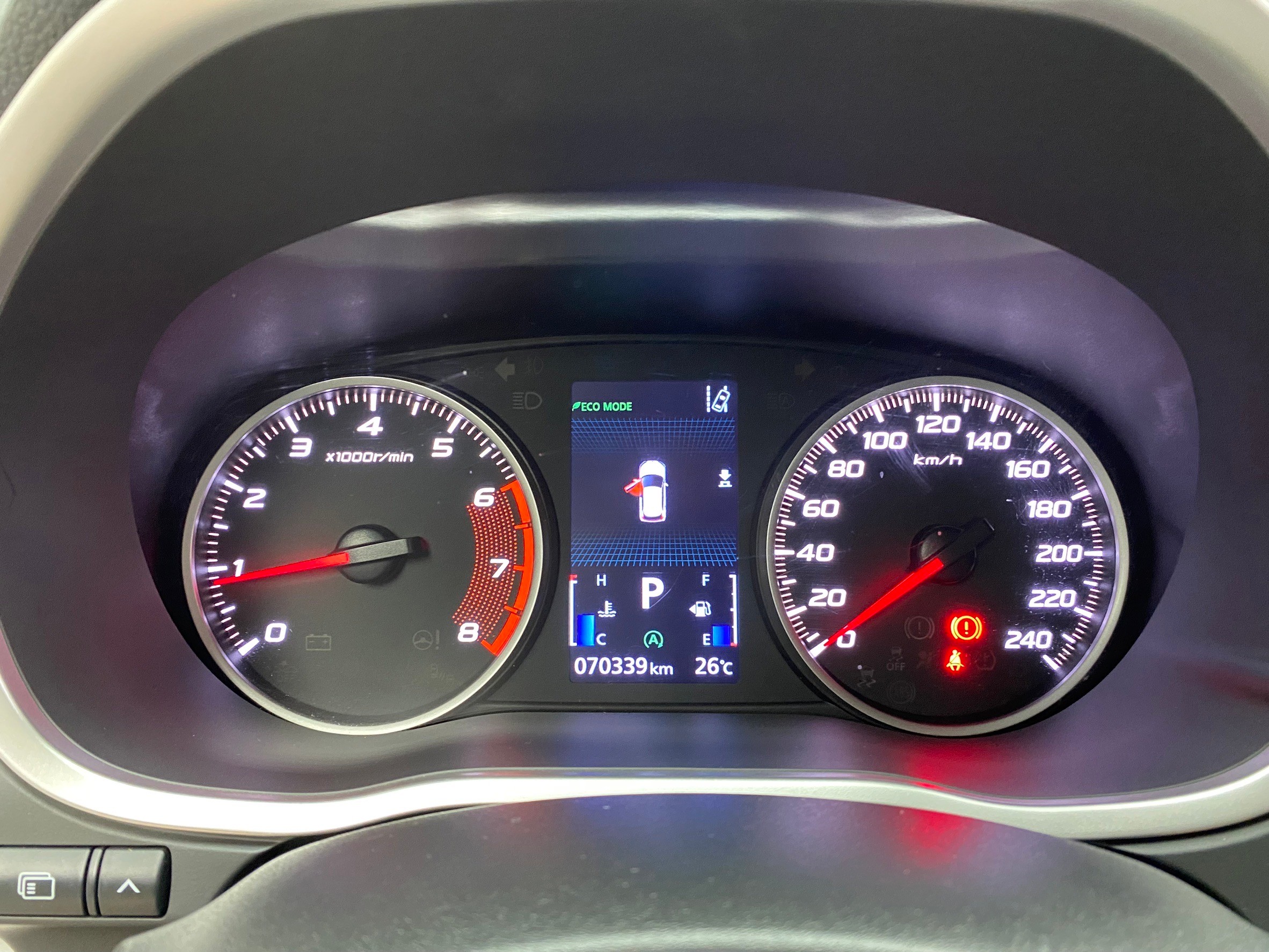 2018 三菱 Eclipse Cross 傳奇型 日蝕 跑格❗️(244)【 元禾國際 阿龍店長 0968-691-205】阿龍中古車 二手車 中古車 新北最大車庫 實車實價 認證車 無泡水 無事故  第6張相片