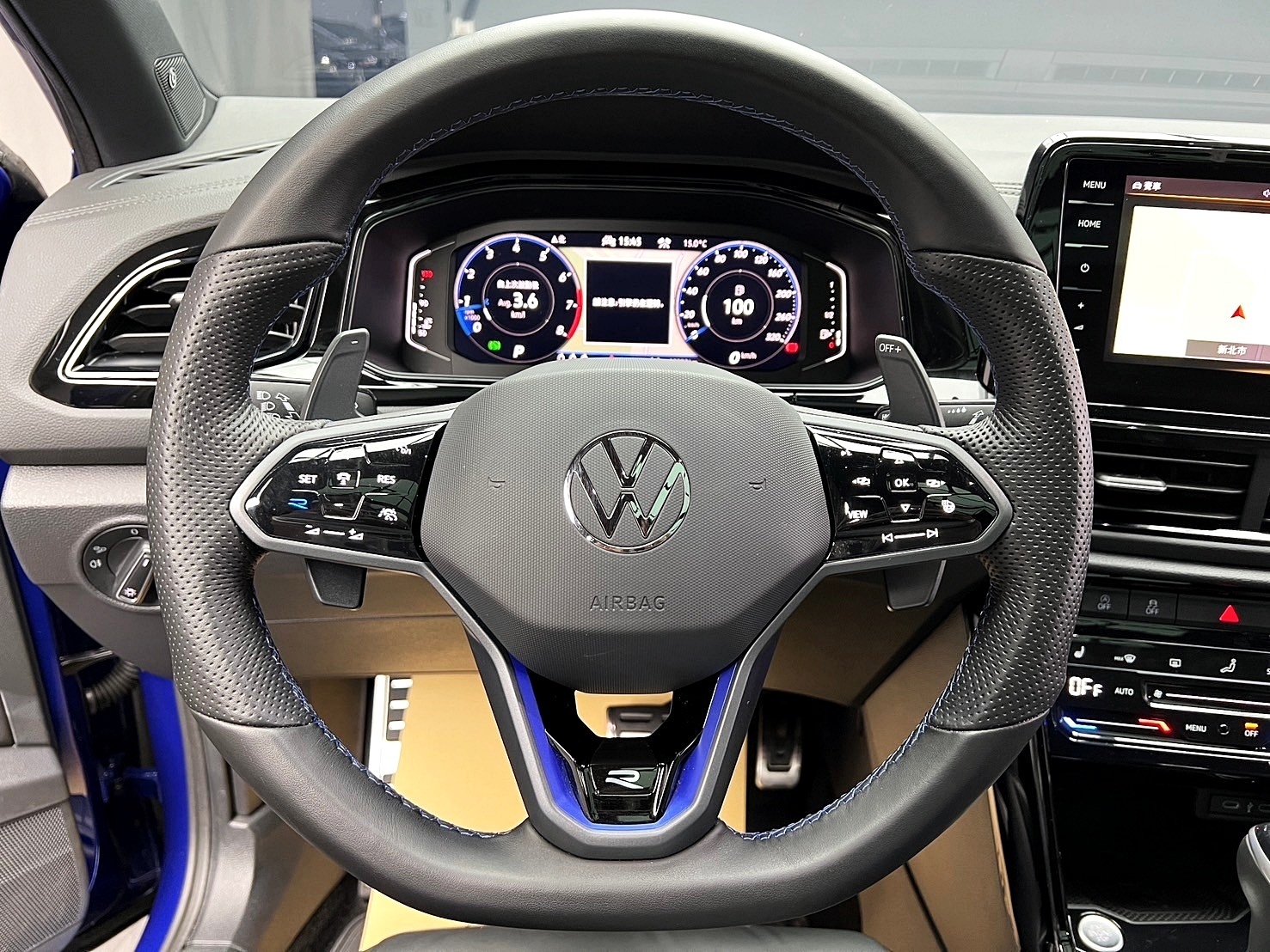 2023 VW T-ROC R版 全速域ACC 數位儀錶 Beats音響 稀有 性能跑旅 ❗️【 元禾國際 阿龍店長 0968-691-205】阿龍中古車 二手車 中古車 新北最大車庫 實車實價 認證車 無泡水 無事故 (167)  第7張相片