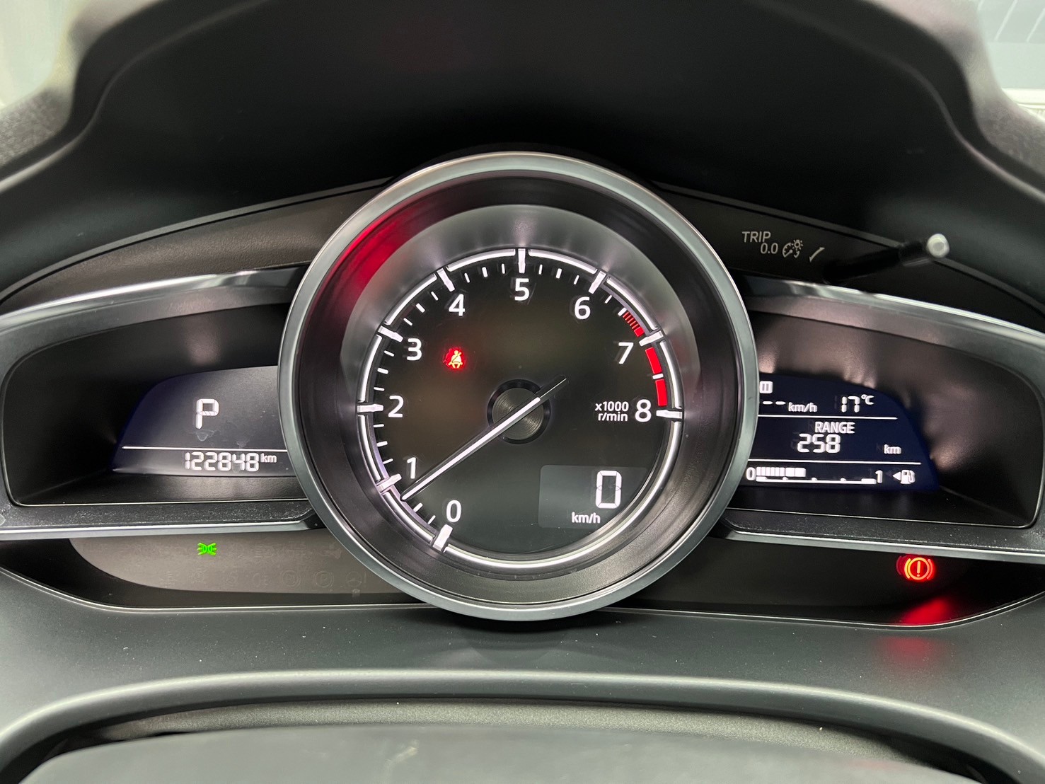 2018式 馬三 Mazda3 5D 尊榮安全版 魂動 掀背 ❗️(200)【 元禾國際 阿龍店長 0968-691-205】阿龍中古車 二手車 中古車 新北最大車庫 實車實價 認證車 無泡水 無事故  第7張相片