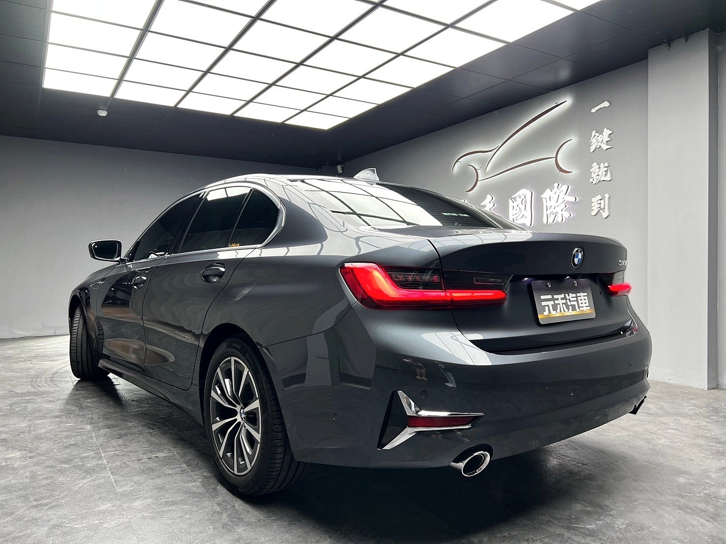 2021 G20 BMW 318i Luxury 5AU 套件 跟車 環景 數位虛擬座艙 CarPlay ❗️【 元禾國際 阿龍店長 0968-691-205】阿龍中古車 二手車 中古車 新北最大車庫 實車實價 認證車 無泡水 無事故100  第10張相片