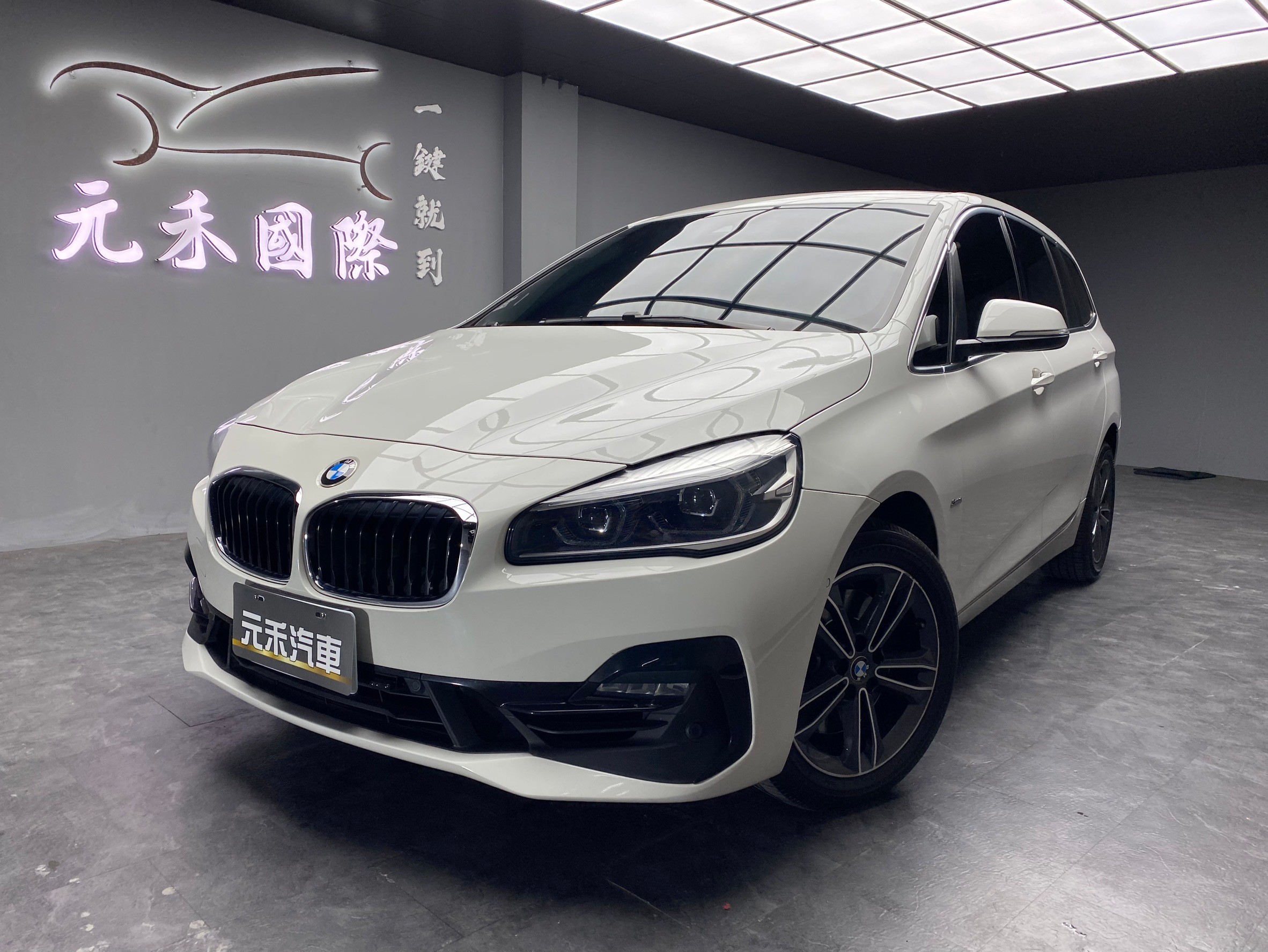 2018 F46 BMW 220i Gran Tourer F46 七人座 休旅❗️【 元禾國際 阿龍店長 0968-691-205】阿龍中古車 二手車 中古車 新北最大車庫 實車實價 認證車 無泡水 無事故(192)  第2張相片
