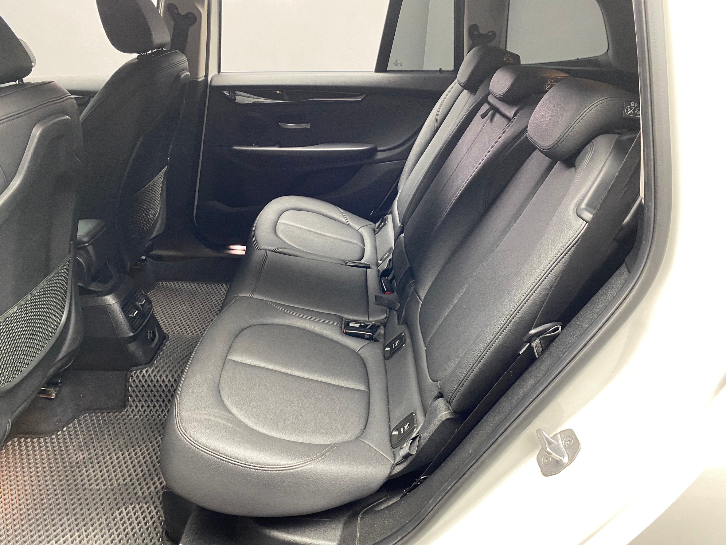 2018 F46 BMW 220i Gran Tourer F46 七人座 休旅❗️【 元禾國際 阿龍店長 0968-691-205】阿龍中古車 二手車 中古車 新北最大車庫 實車實價 認證車 無泡水 無事故(192)  第5張相片
