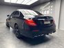 2017式 W213 BENZ E300 AMG套件 柏林之音 天窗 64色氣氛燈 3樣式四出尾管 AMG紅塗裝卡鉗【 元禾國際 阿龍店長 0968-691-205】阿龍中古車 二手車 中古車 新北最大車庫 實車實價 認證車 無泡水 無事故  第3張縮圖