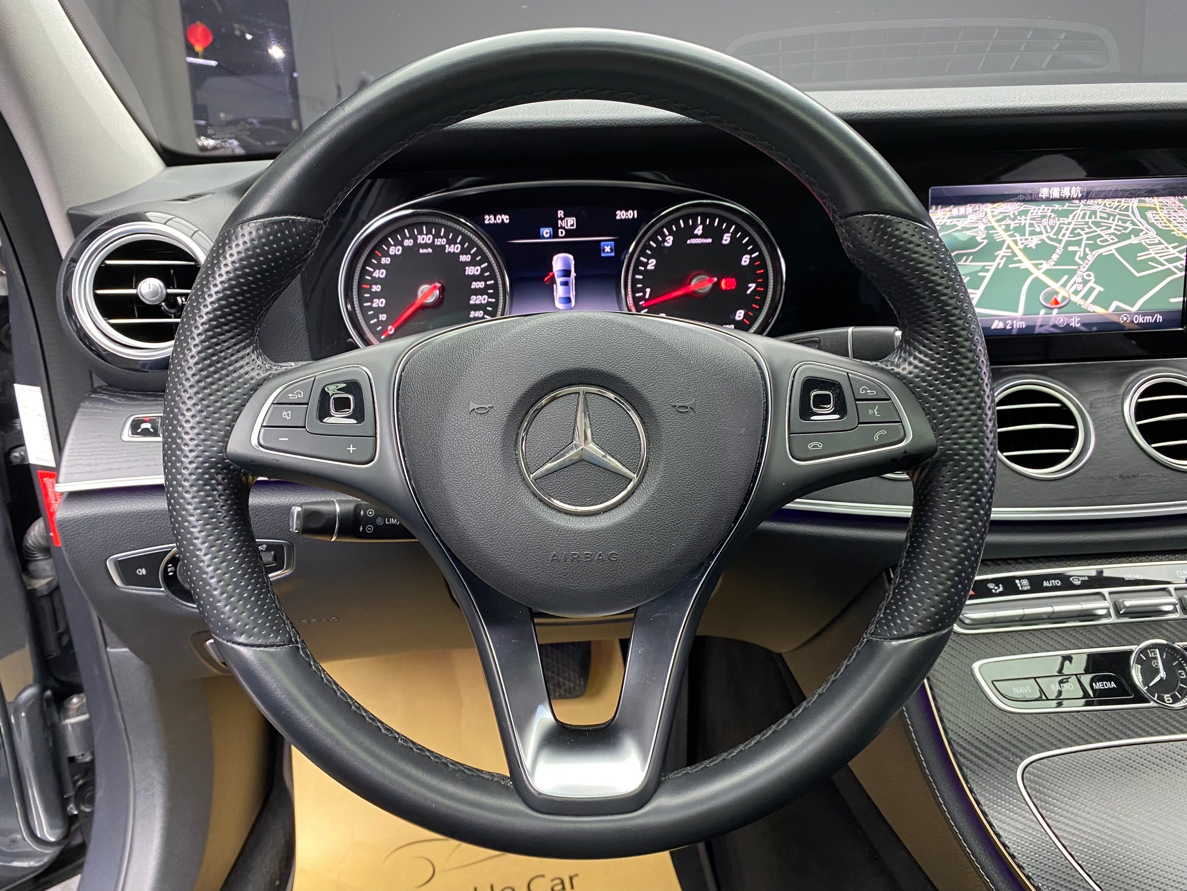2018 W213 Benz E200 LUX 豪華版 64色氣氛燈 車道偏移 賓士 ❗️【 元禾國際 阿龍店長 0968-691-205】阿龍中古車 二手車 中古車 新北最大車庫 實車實價 認證車 無泡水 無事故 (254)  第7張相片