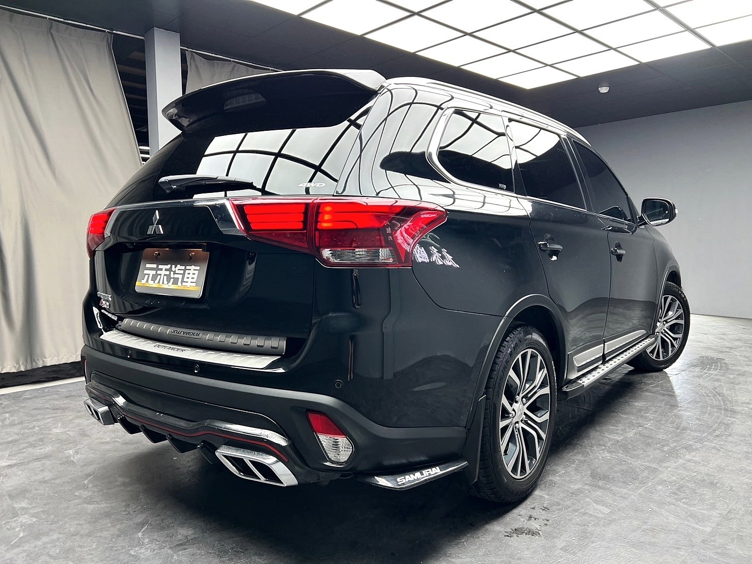 2018 奧蘭德 Mitsubishi Outlander 5+2 七人座 旗艦型 ACC跟車 JBL音響 安卓機 ❗️(068)【 元禾國際 阿龍店長 0968-691-205】阿龍中古車 二手車 中古車 新北最大車庫 實車實價 認證車   第2張相片