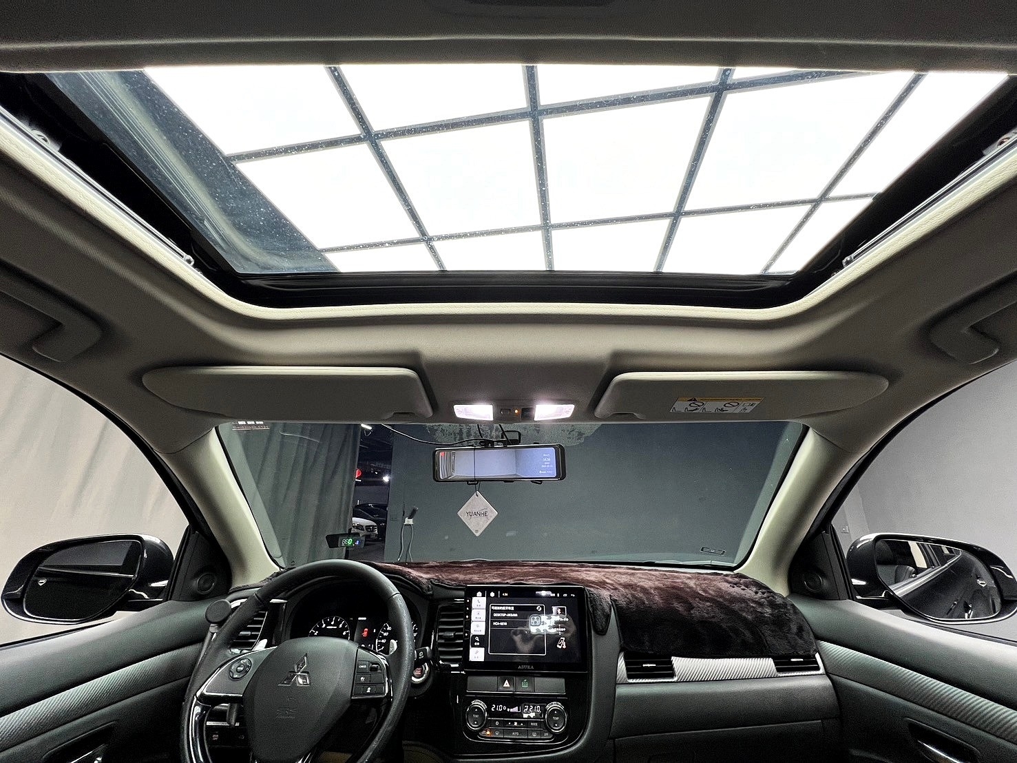 2018 奧蘭德 Mitsubishi Outlander 5+2 七人座 旗艦型 ACC跟車 JBL音響 安卓機 ❗️(068)【 元禾國際 阿龍店長 0968-691-205】阿龍中古車 二手車 中古車 新北最大車庫 實車實價 認證車   第6張相片