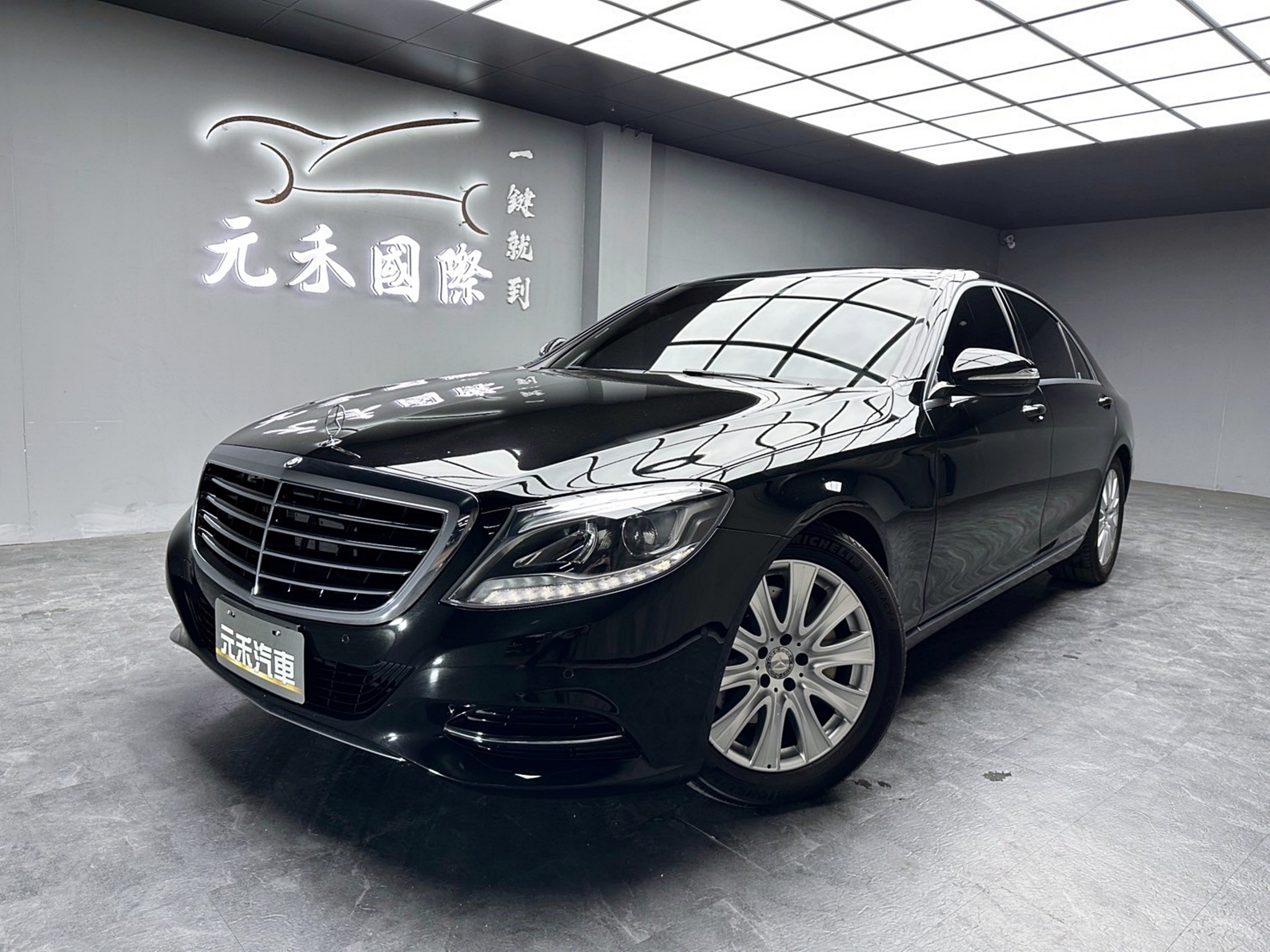 2016式 W222 Benz S350dL 電吸門 氣氛燈 電子懸吊 ❗️(004)【 元禾國際 阿龍店長 0968-691-205】阿龍中古車 二手車 中古車 新北最大車庫 實車實價 認證車  第2張相片