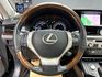 2013式 Lexus ES300h 旗艦版 冷熱通風椅 電尾門 油電車 ❗️(031)【 元禾國際 阿龍店長 0968-691-205】阿龍中古車 二手車 中古車 新北最大車庫 實車實價 認證車  第6張縮圖